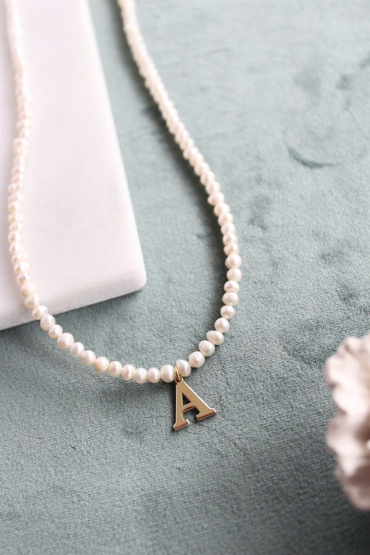 İnci Harf Kolye ( 50cm )