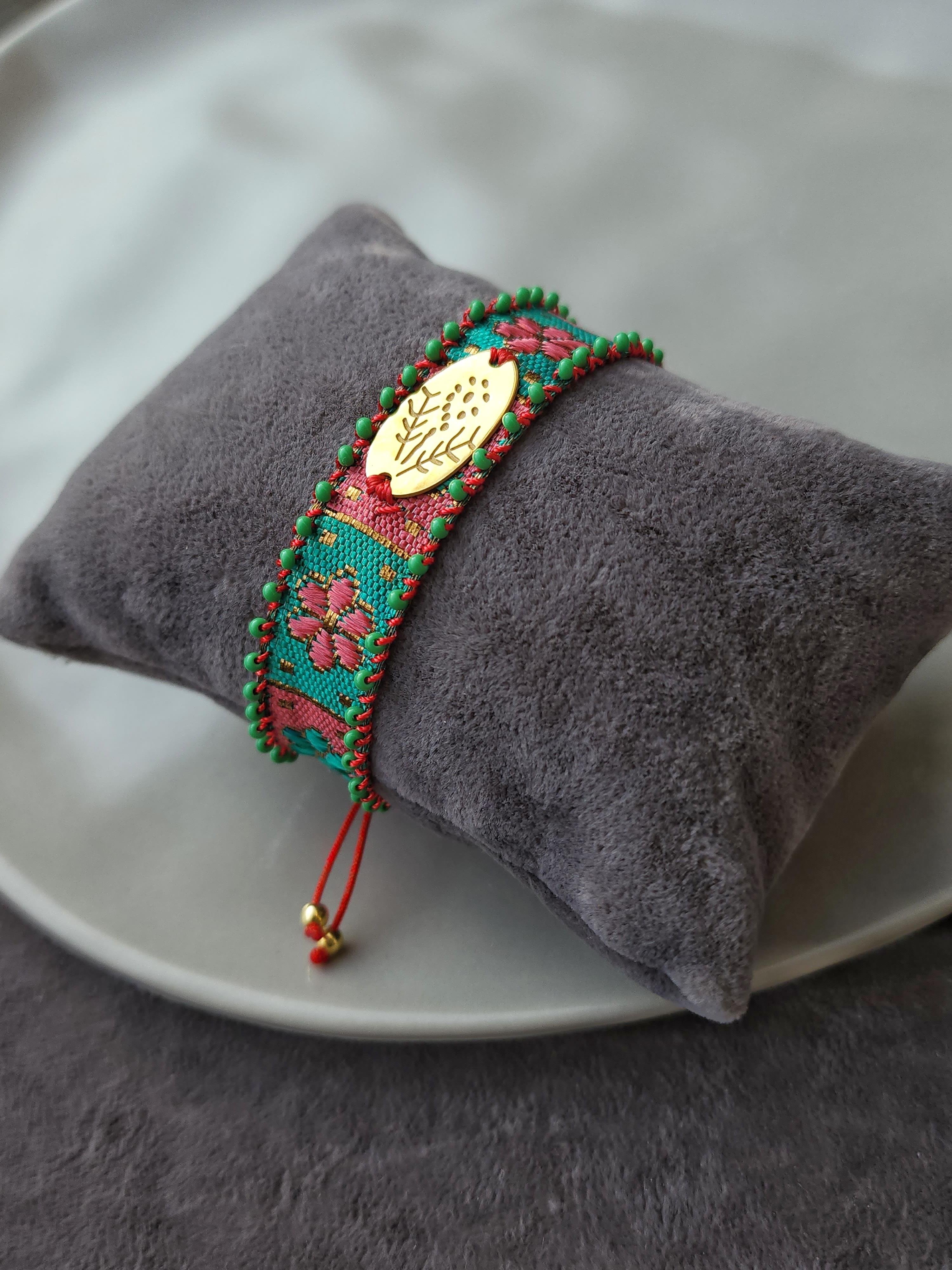 İpek Tasarım Bileklik 