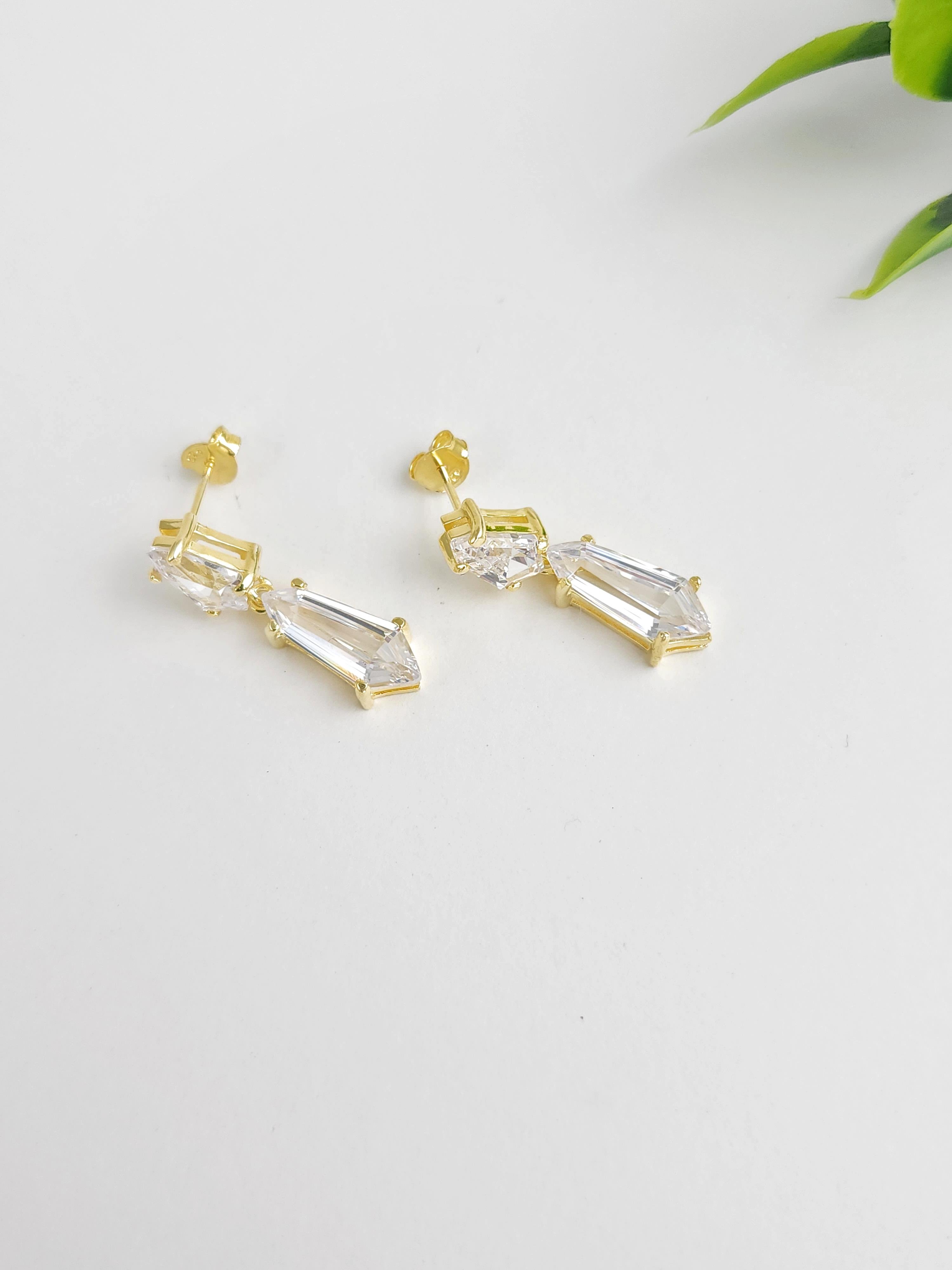 İtalyan Baget Tasarım Küpe