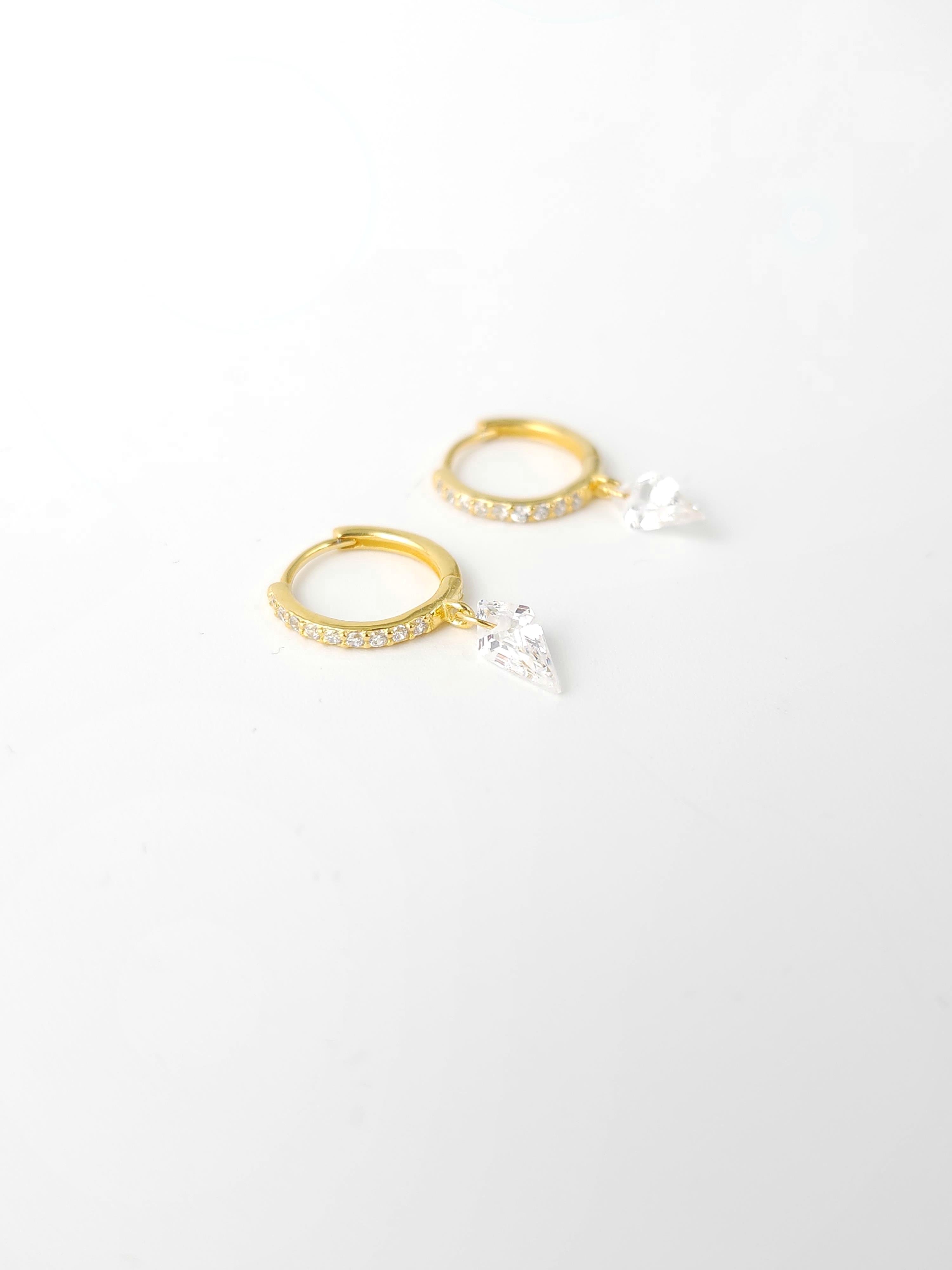 İtalyan Kristal Halka Küpe