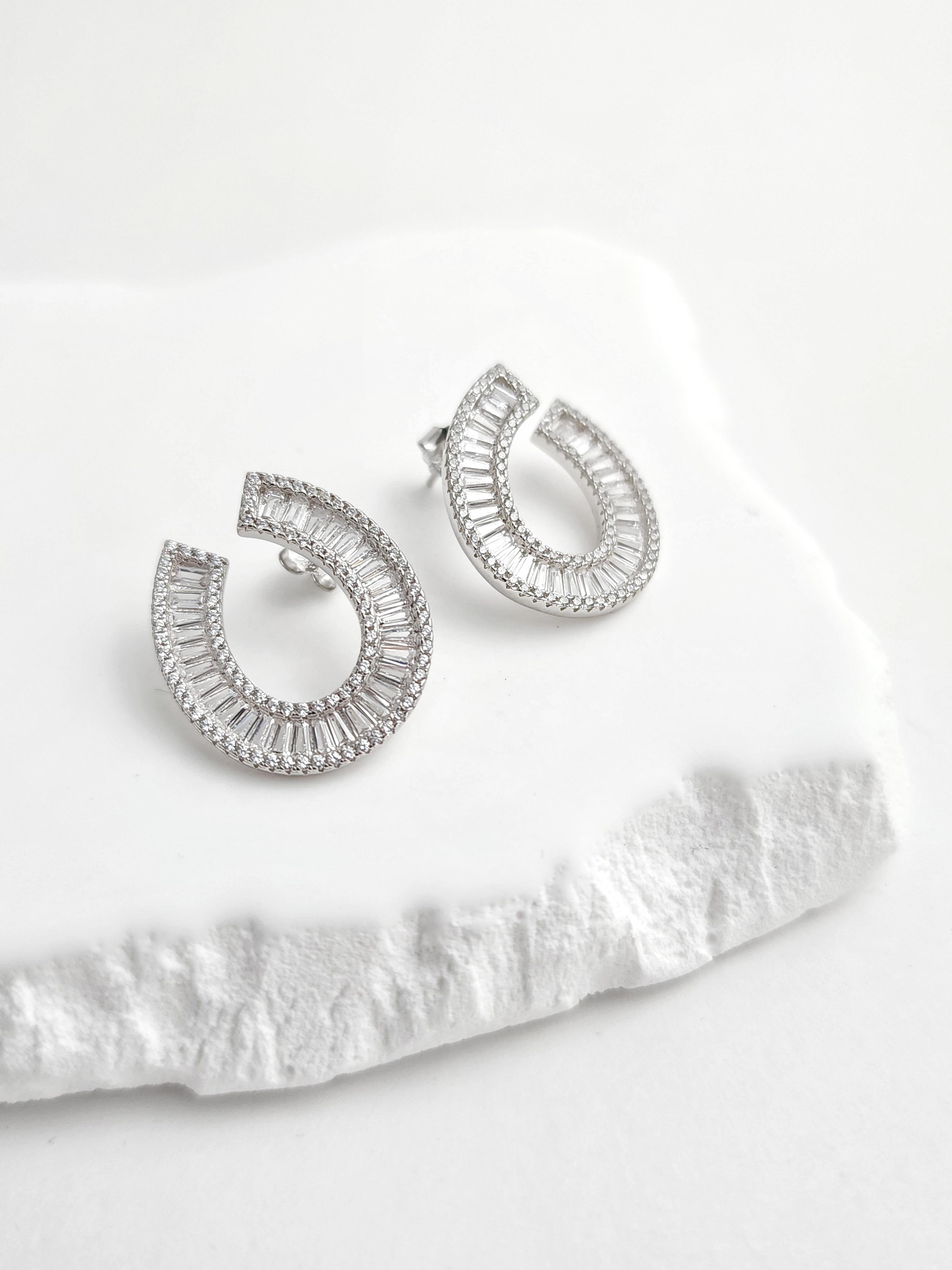 İtalyan Tasarım Baget Küpe