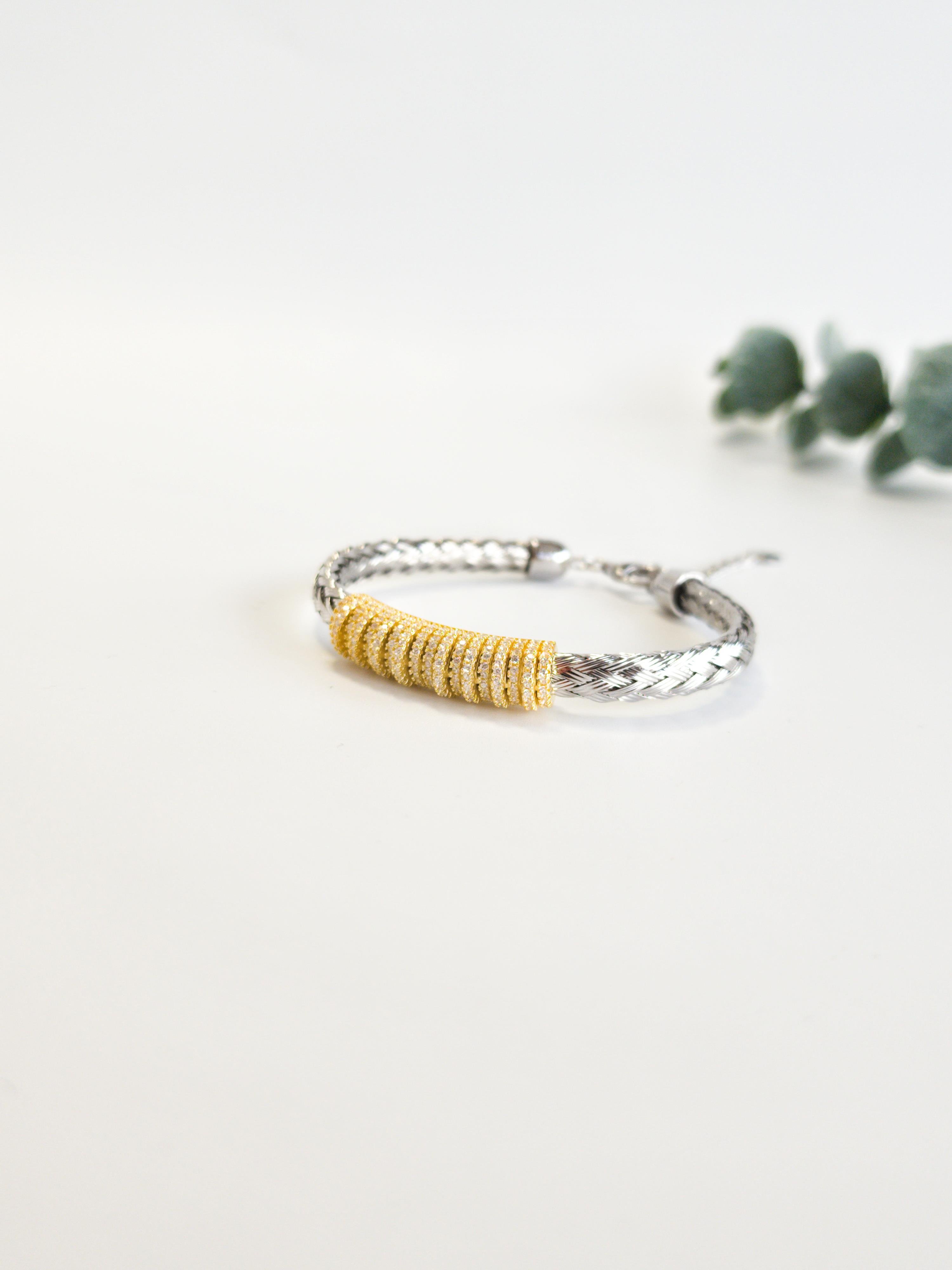 İtalyan Tasarım Örgü Bileklik