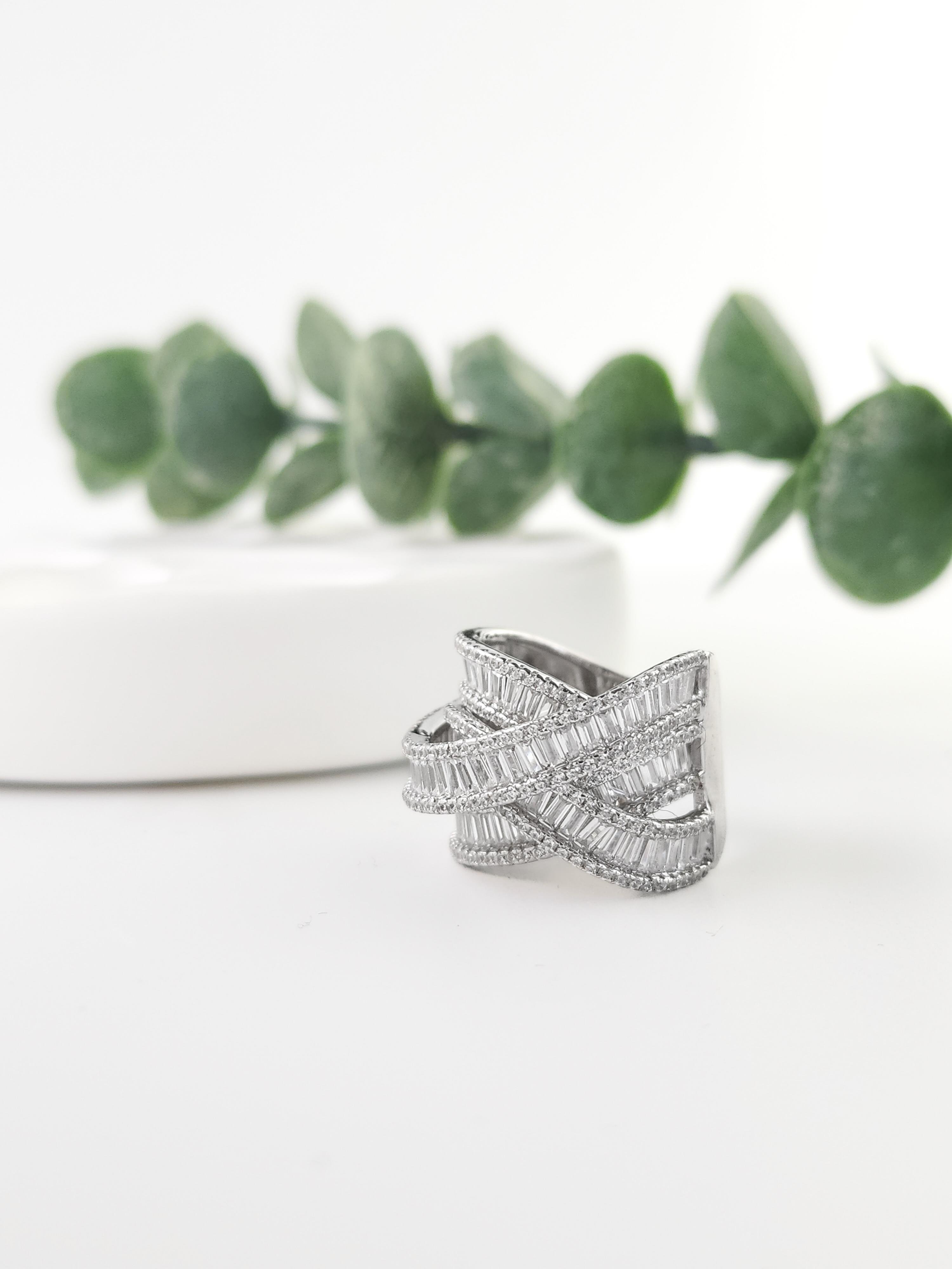 İtalyan Tasarım Yüzük