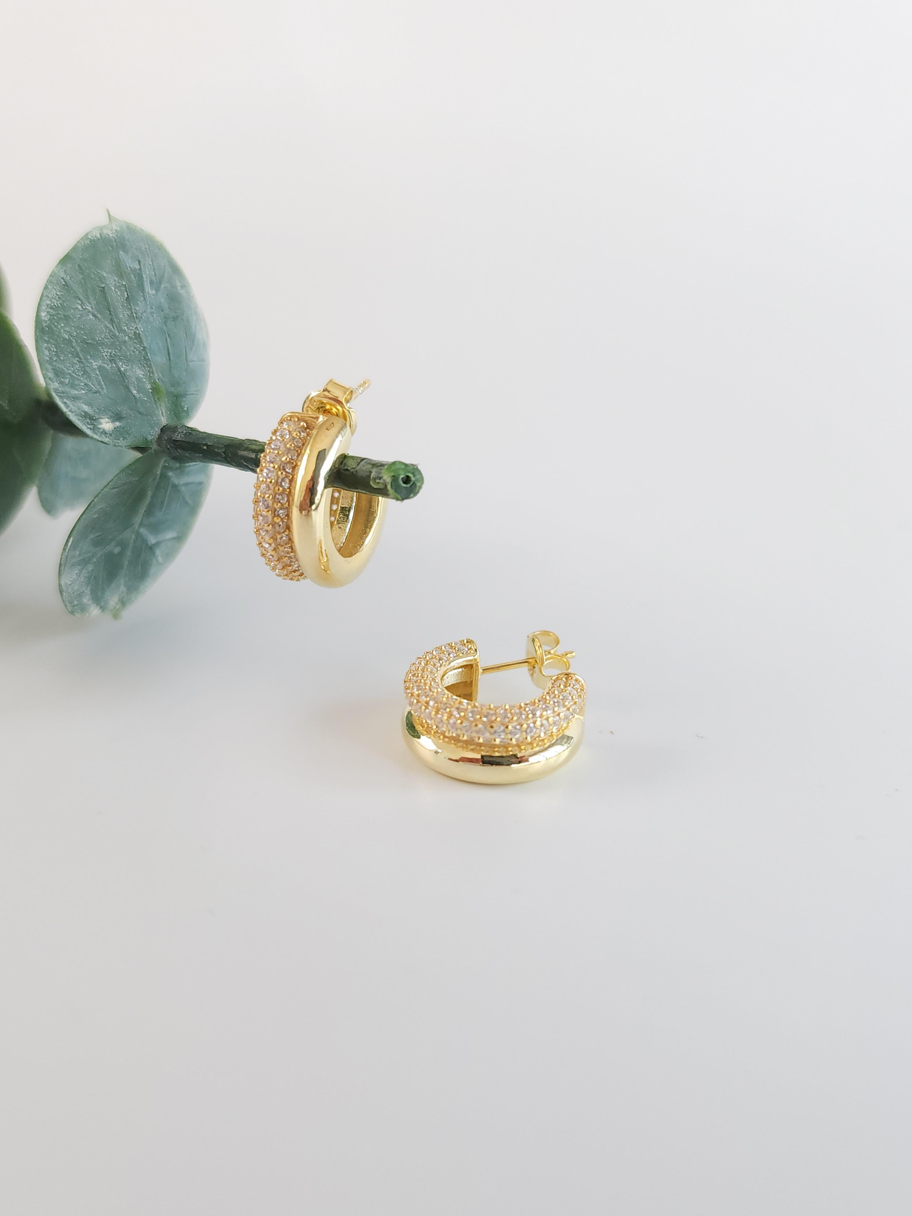 İtalyan Zirkon Çivi Küpe