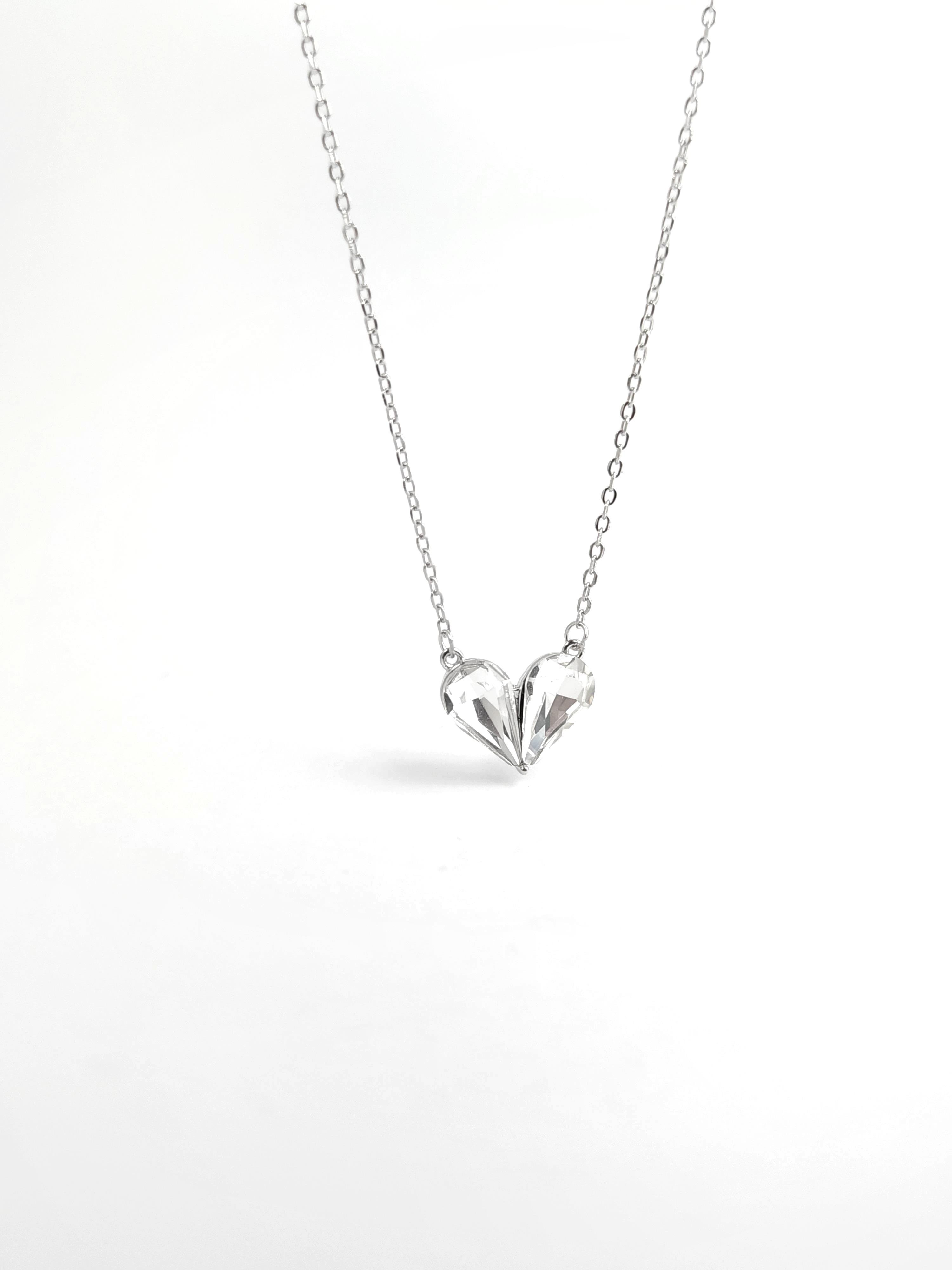 Kristal Kalp Kolye
