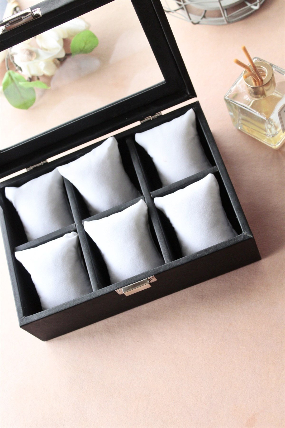 Kutu Bileklik ( Yastık )