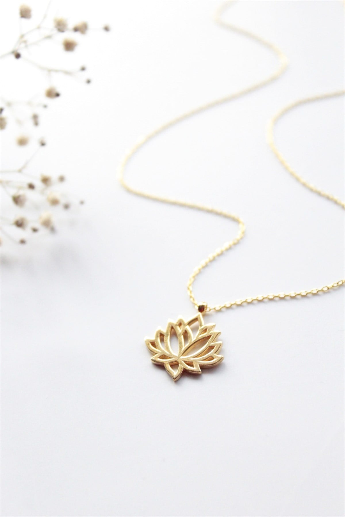 Lotus Kolye