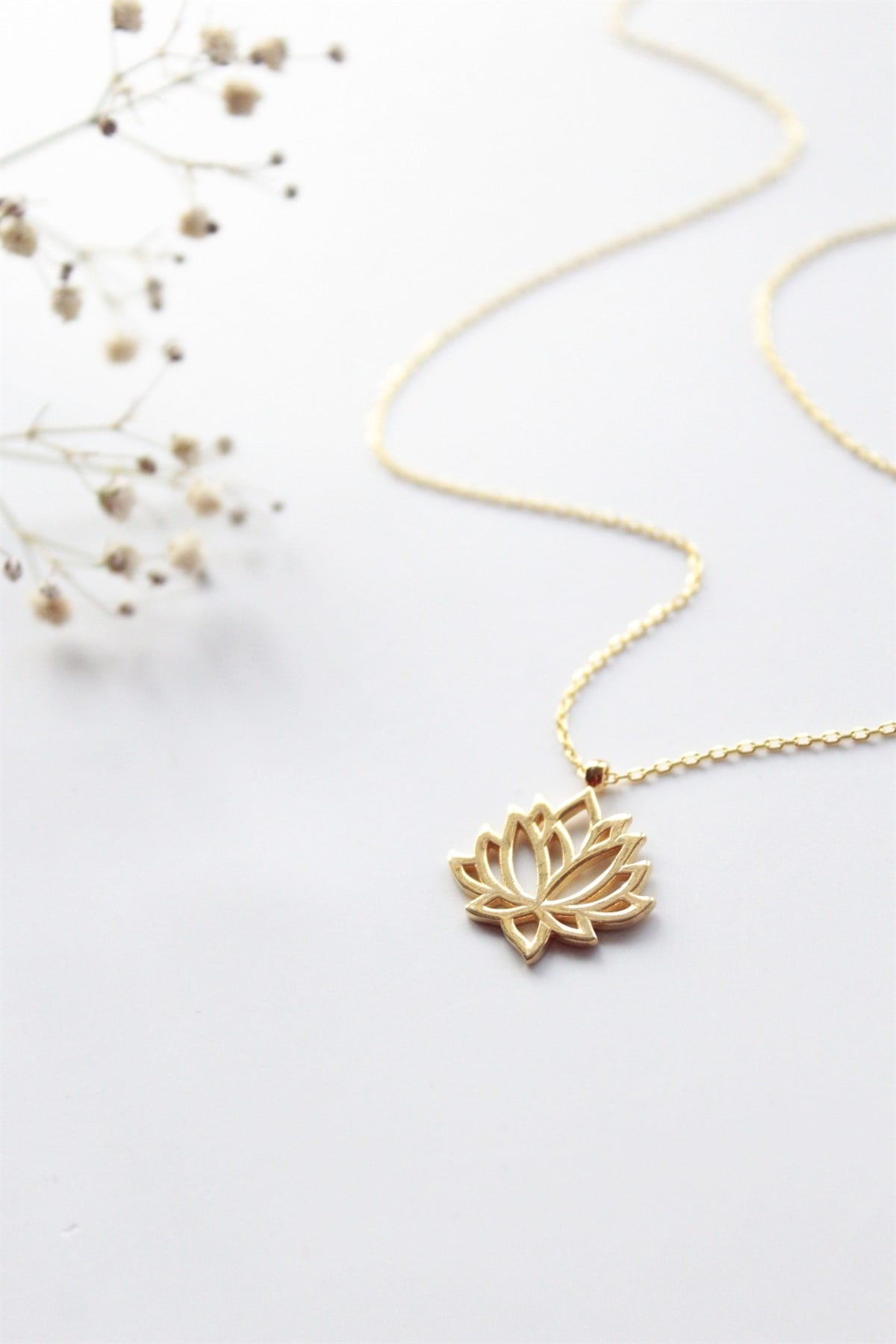 Lotus Kolye