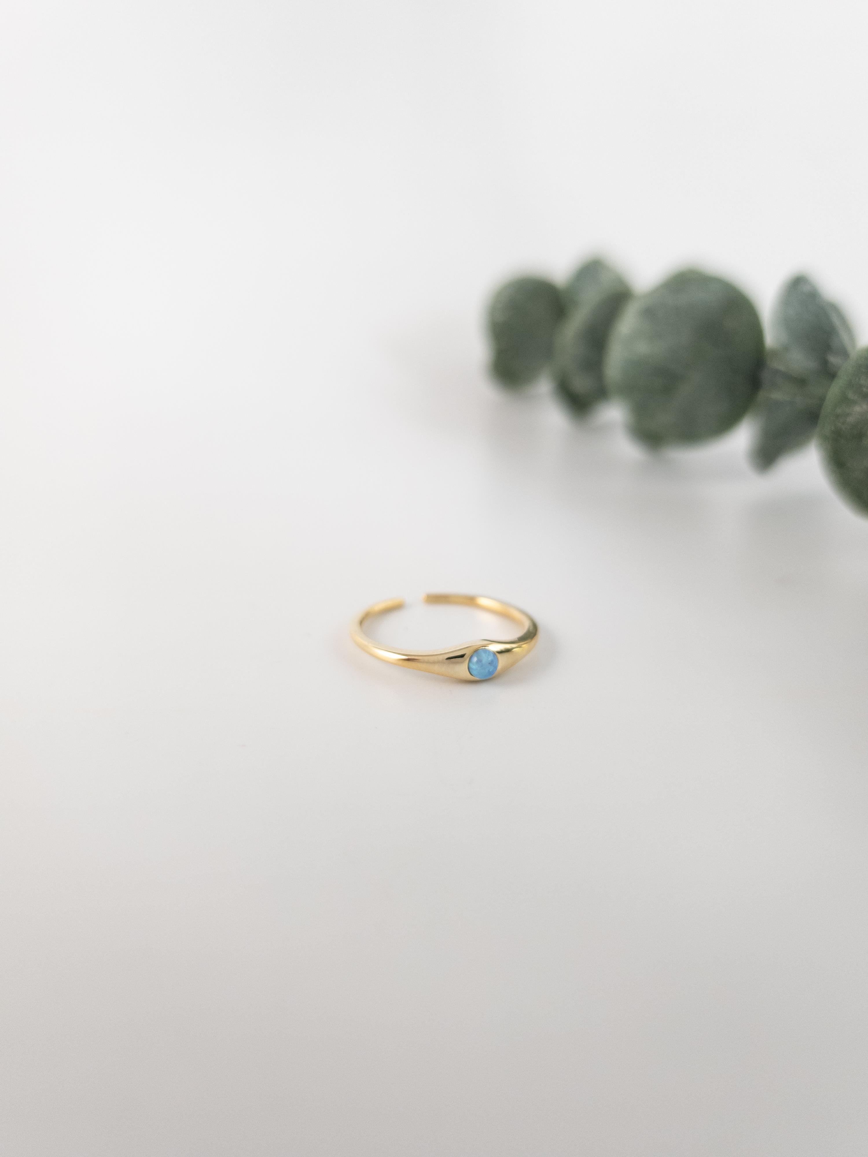 Minimal Opal Yüzük