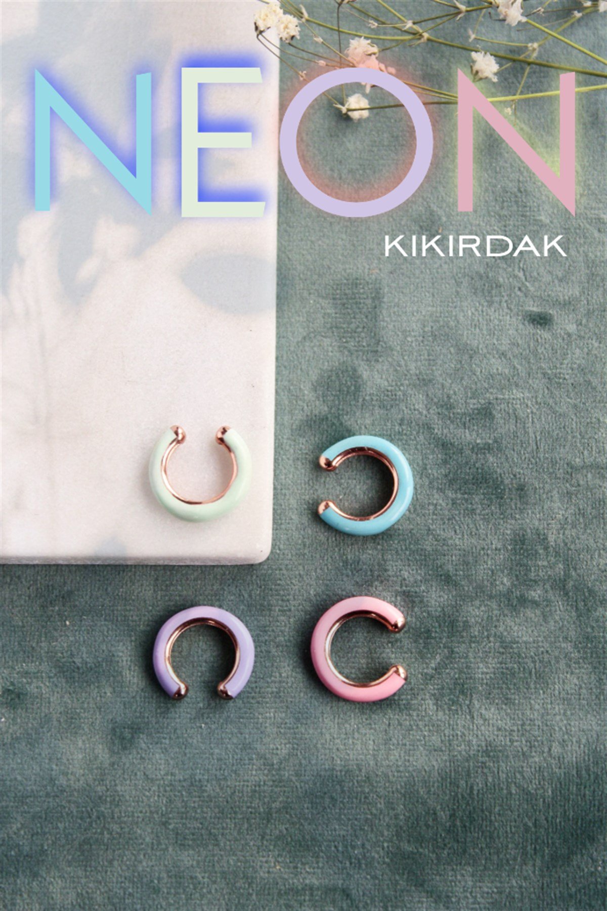 Neon Kıkırdak Küpe