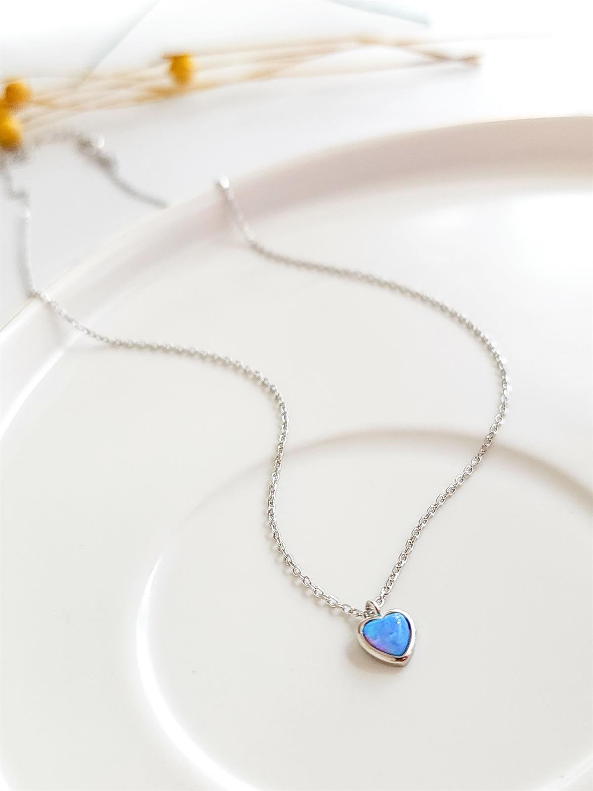 Opal Kalp Kolye