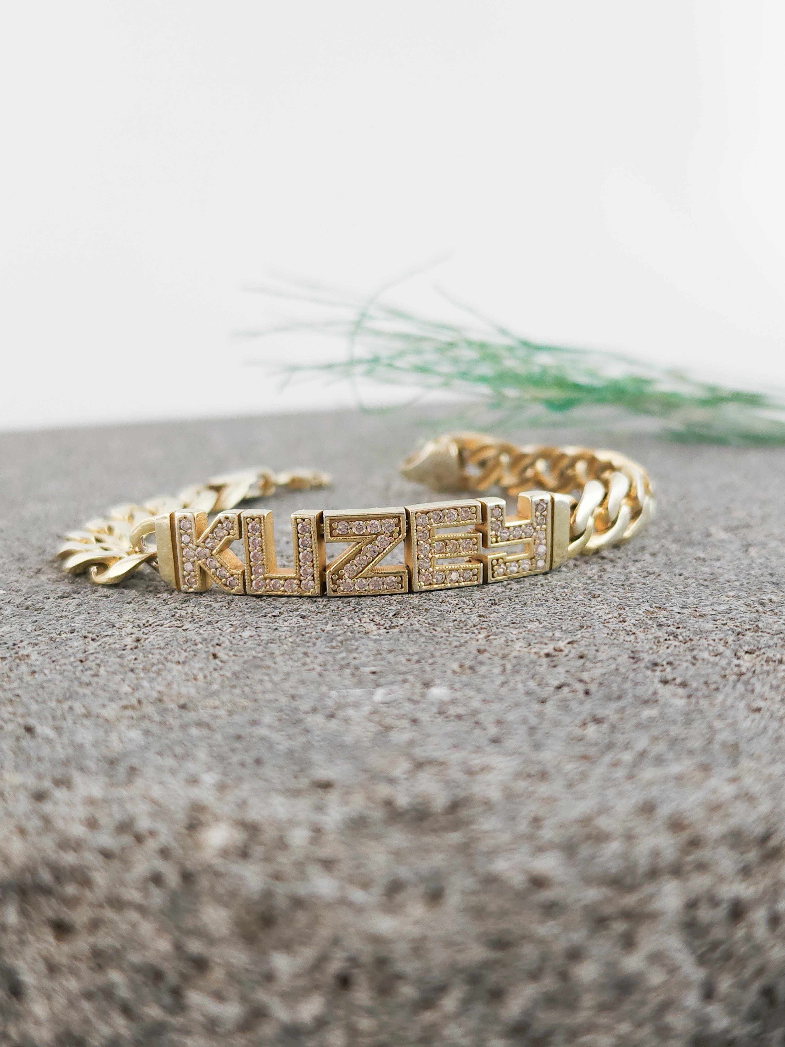 Oynar Harf İsim Bileklik ( 6 - 9 Harf )