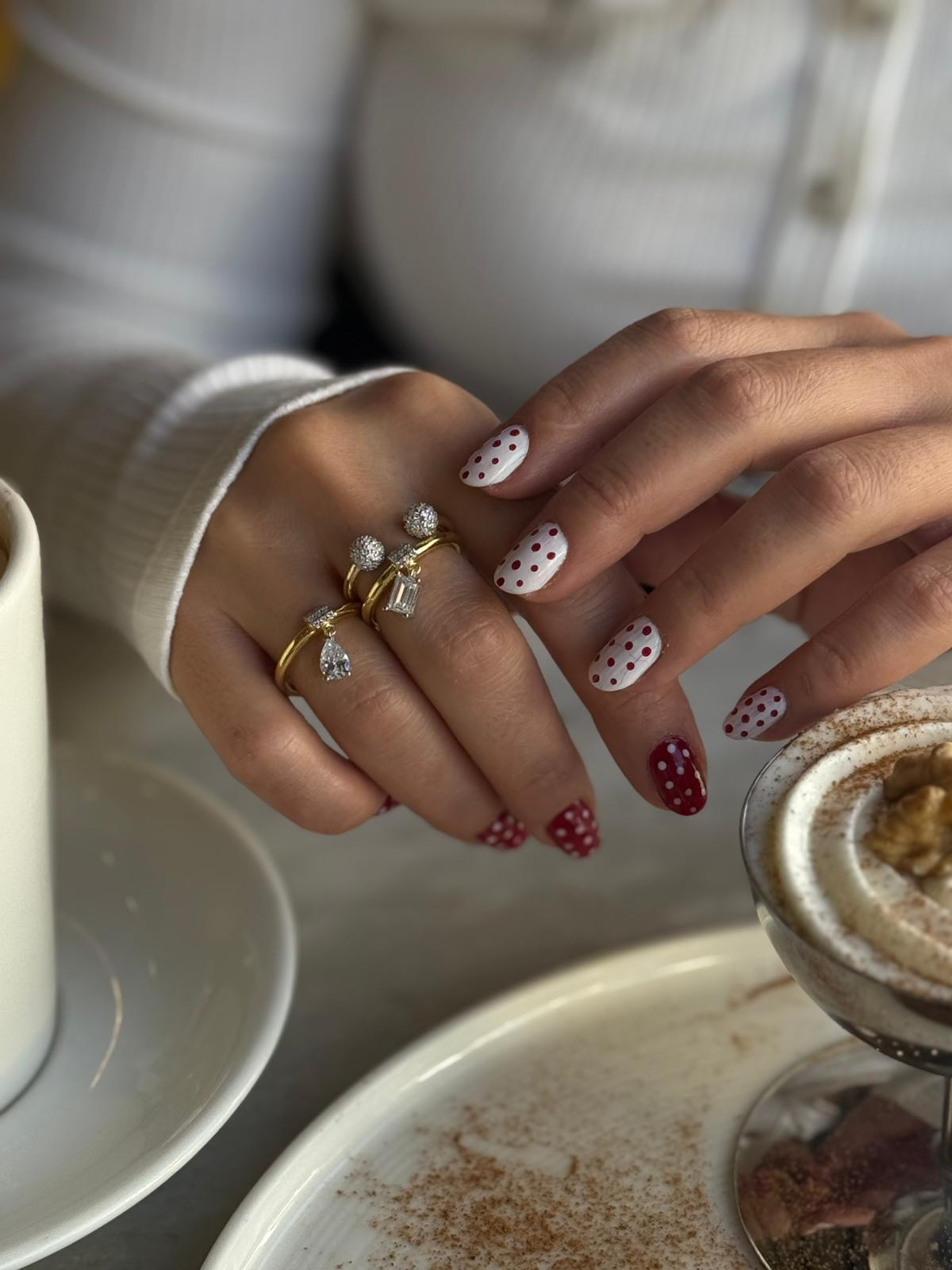 Shakira Damla Yüzük