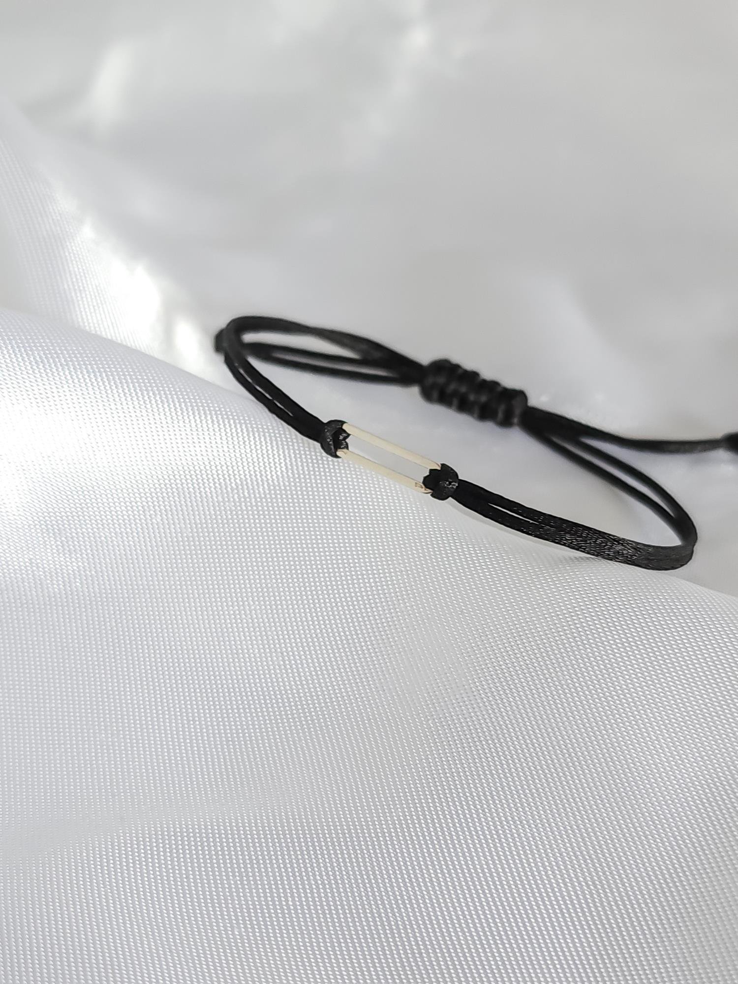 Siyah İp Şans Bileklik ( Charmsız )