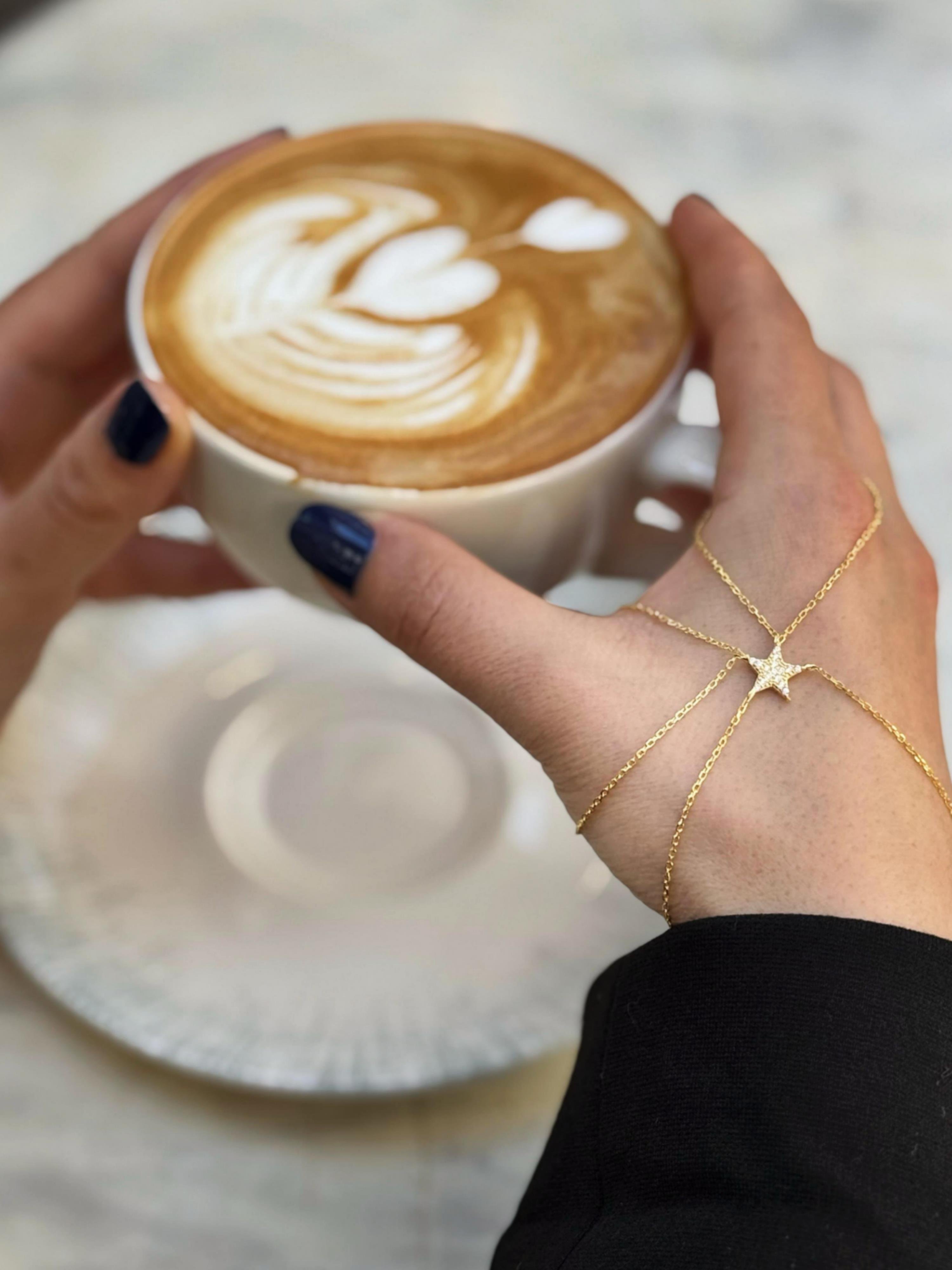 Yıldız Başparmak Şahmeran