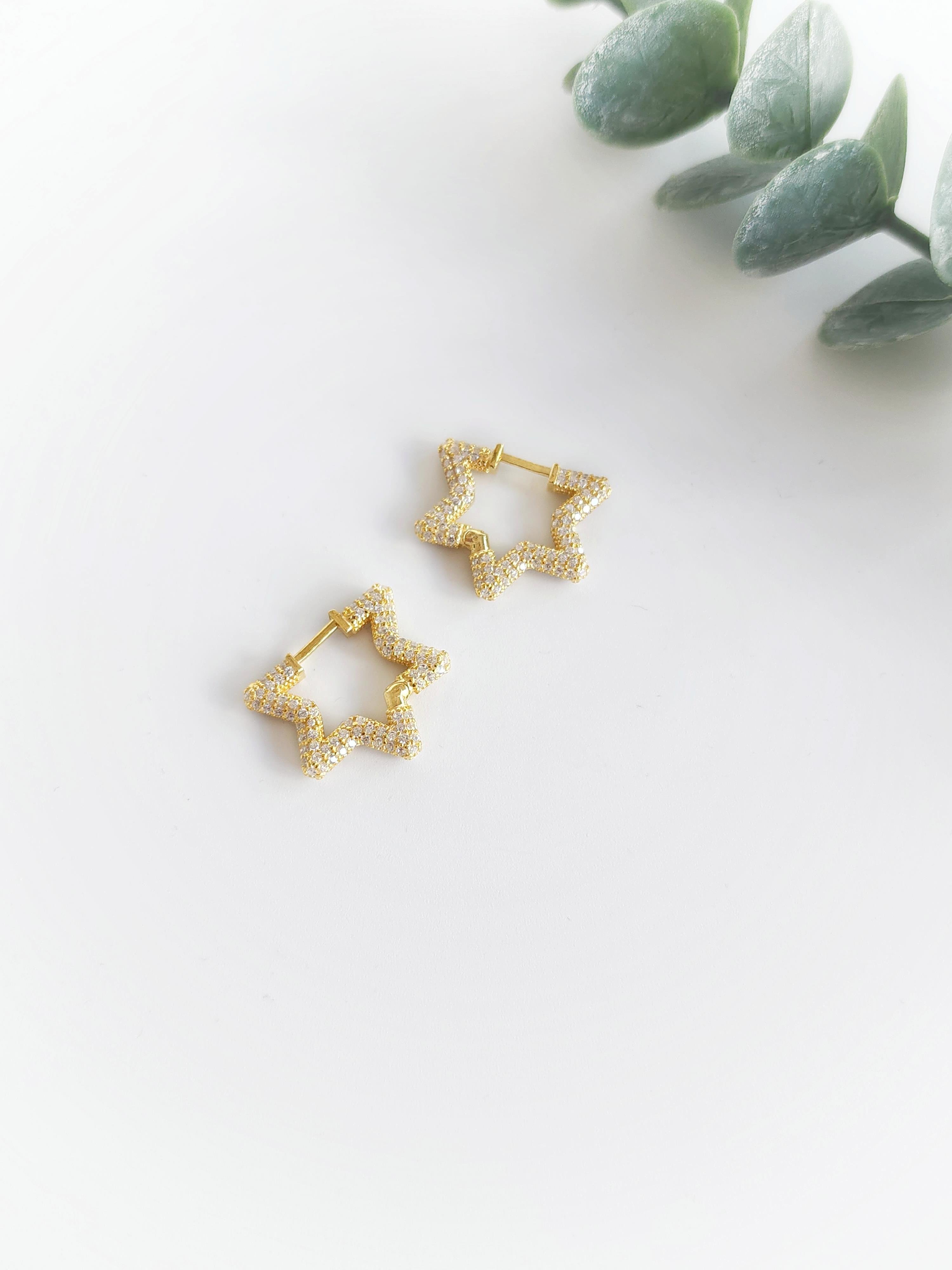 Yıldız Halka Küpe