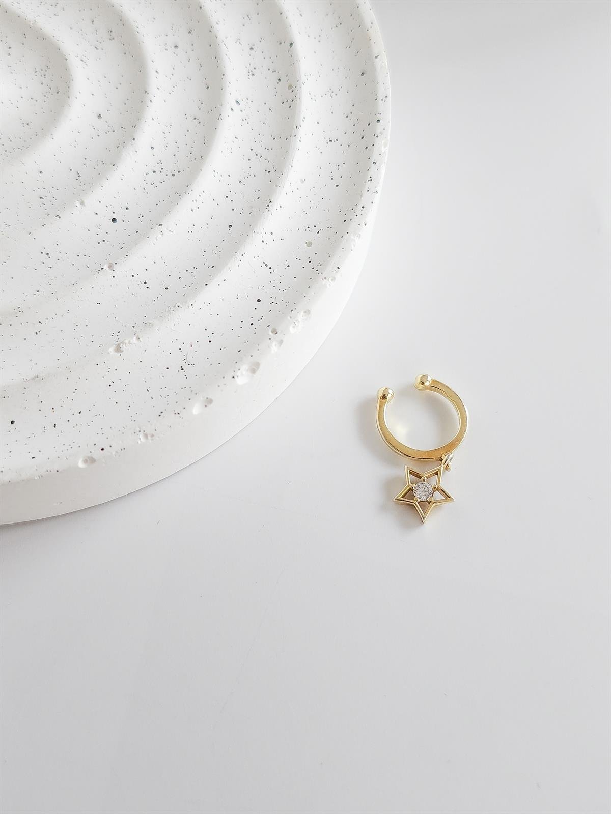 Yıldız Kıkırdak Küpe