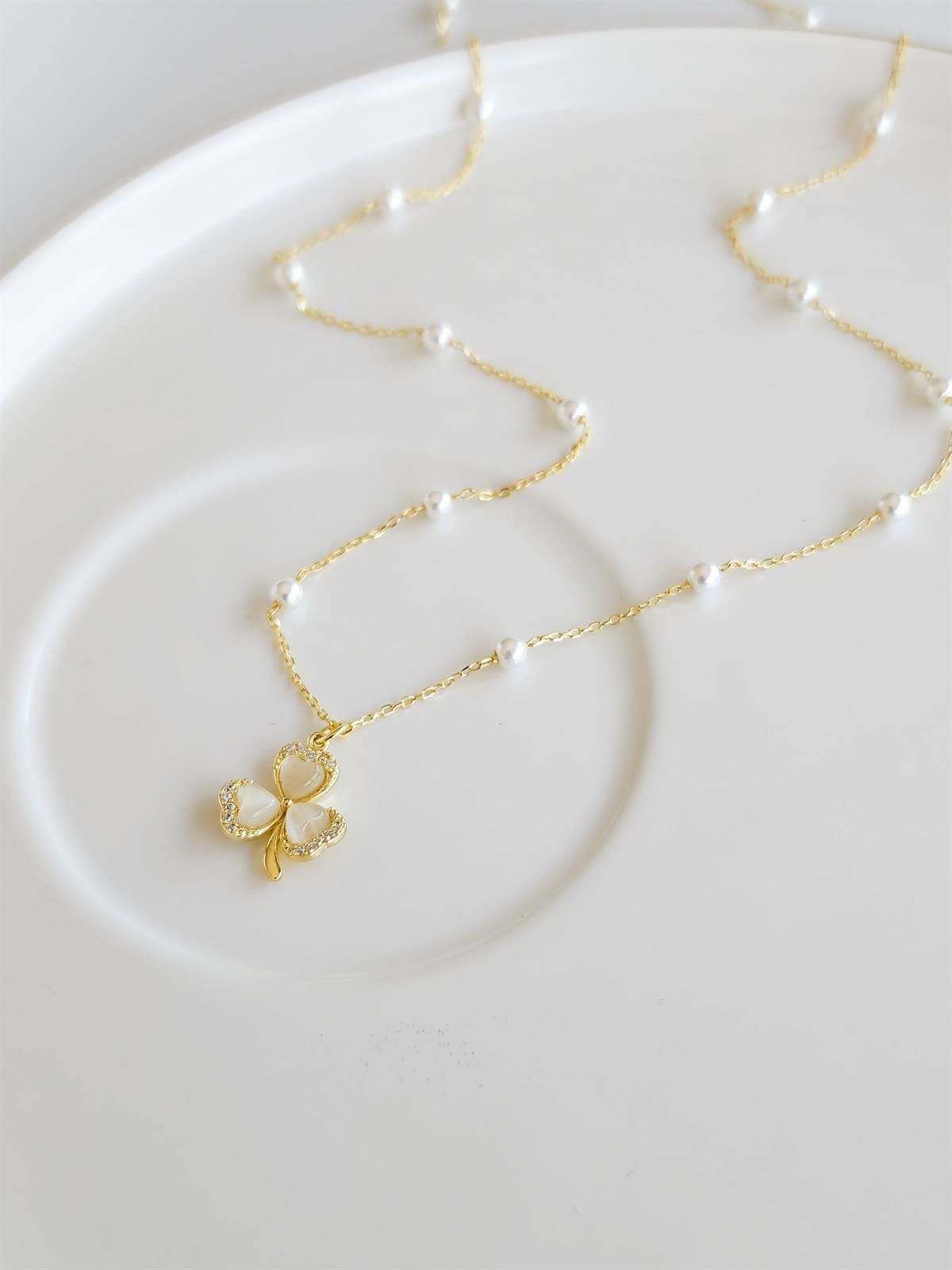 Yonca İnci Kolye