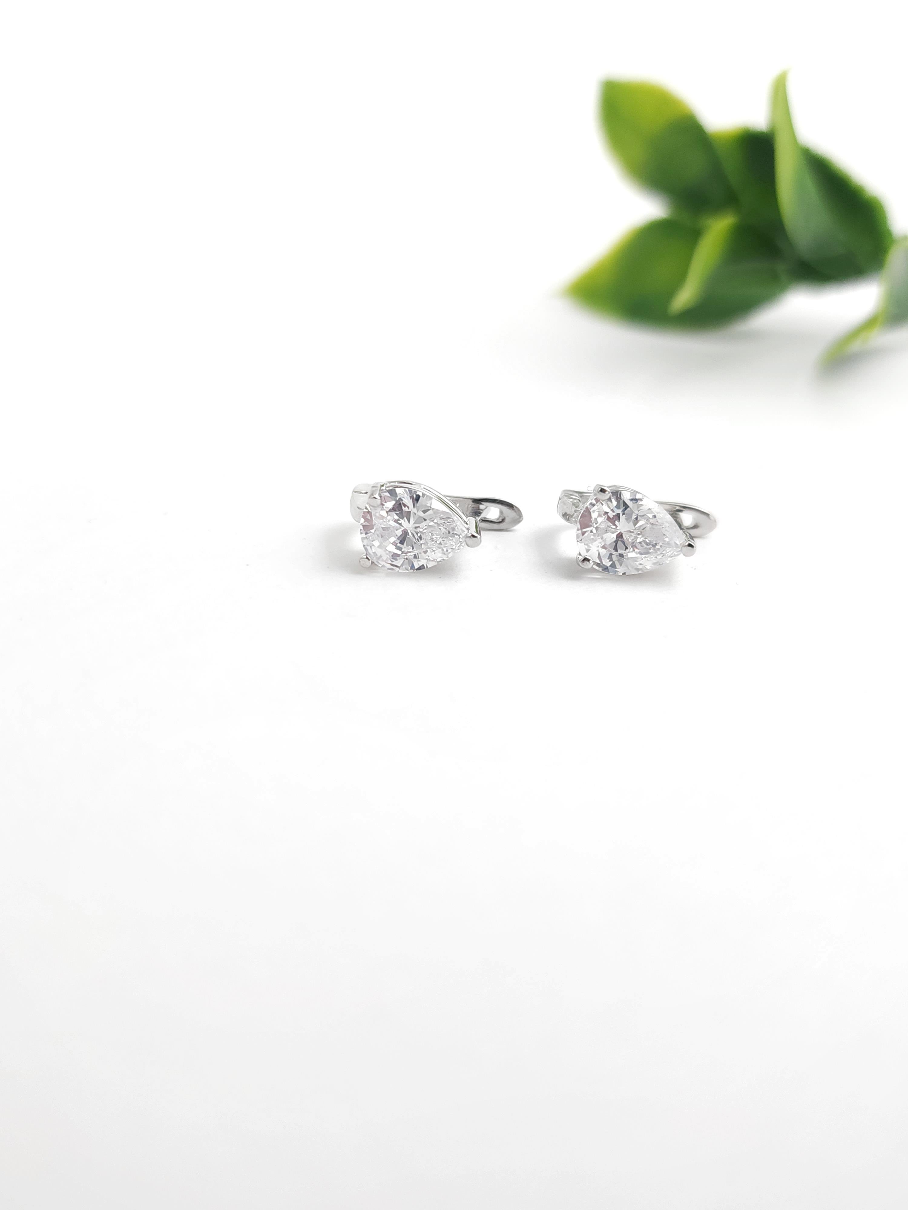 Zirkon Tektaş 2 Küpe