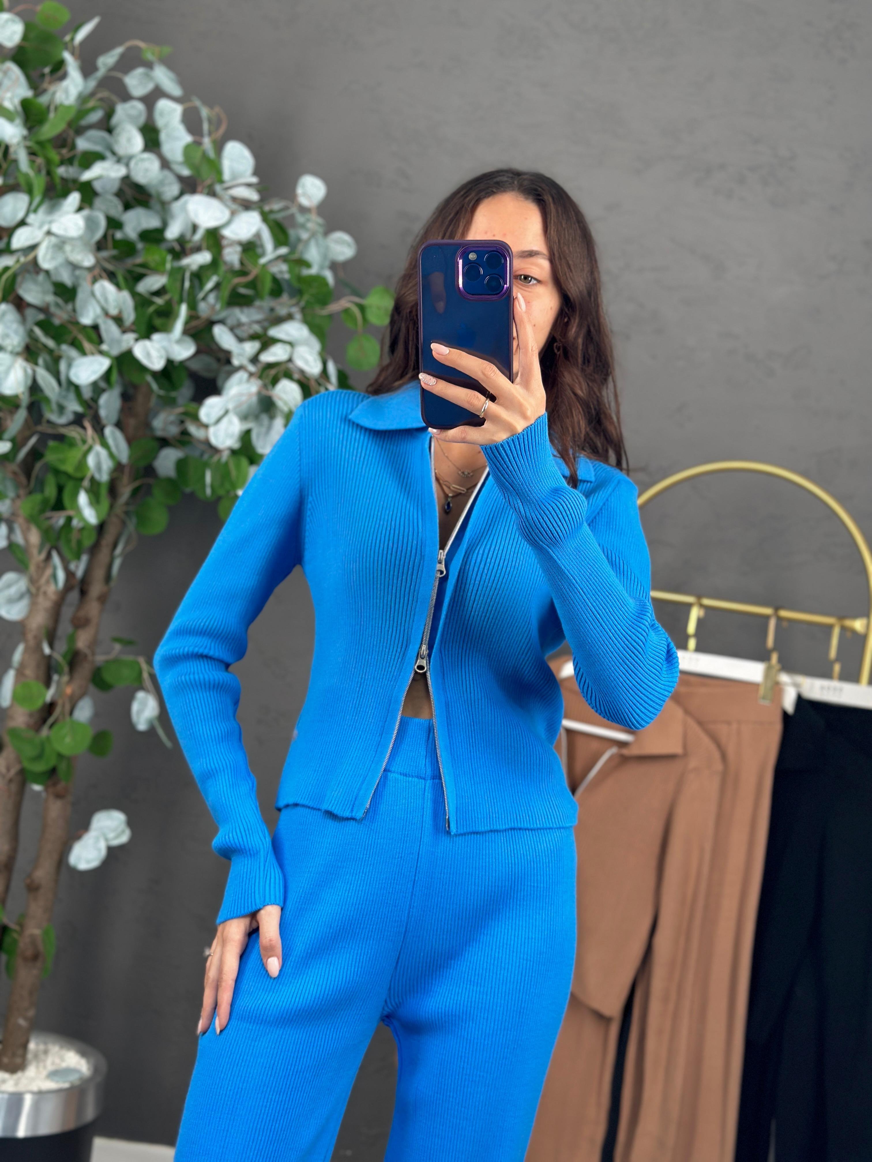 MAVİ FARMUARLI TRİKO TAKIM 