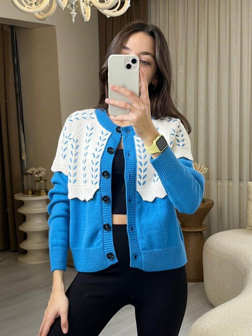 MAVİ İŞLEMELİ HIRKA 