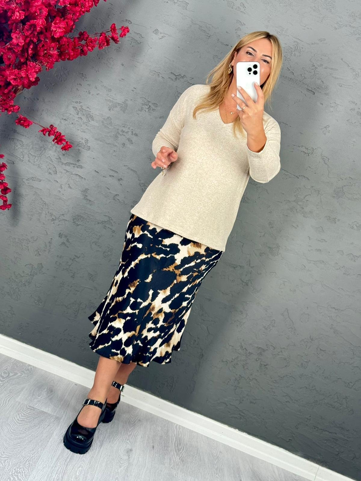 SİYAH KREM DESENLİ SATEN ETEK