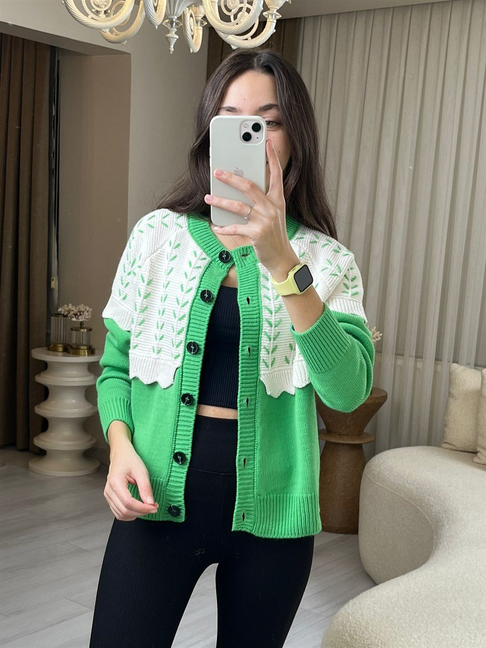 YEŞİL İŞLEMELİ HIRKA 