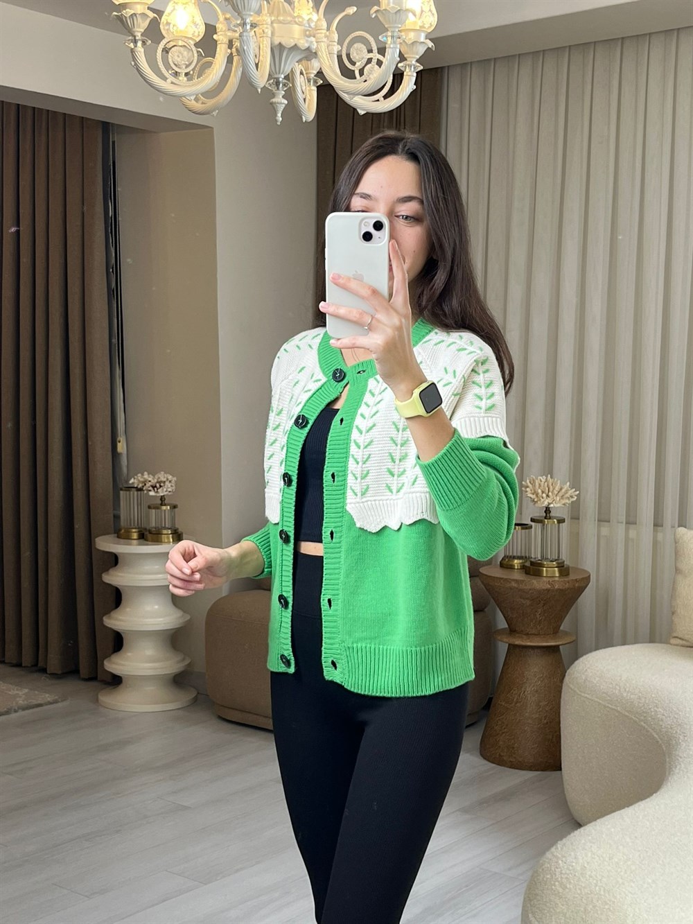 YEŞİL İŞLEMELİ HIRKA 