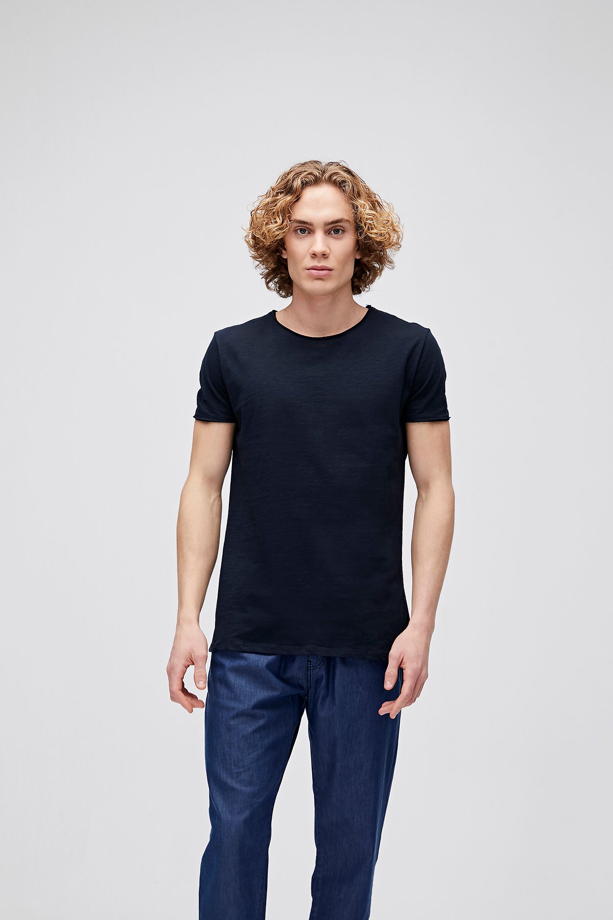 Erkek O-Neck Lacivert Basıc Tişört