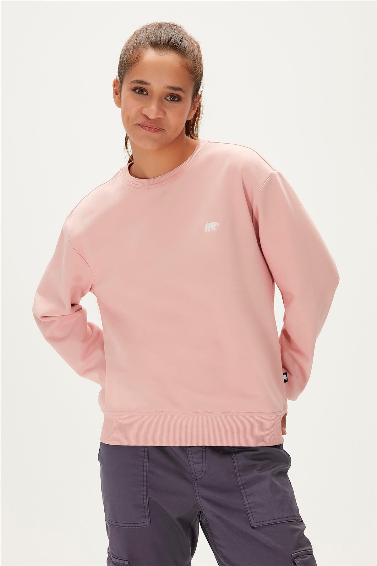 BASIC CREWNECK PUDRA PEMBE