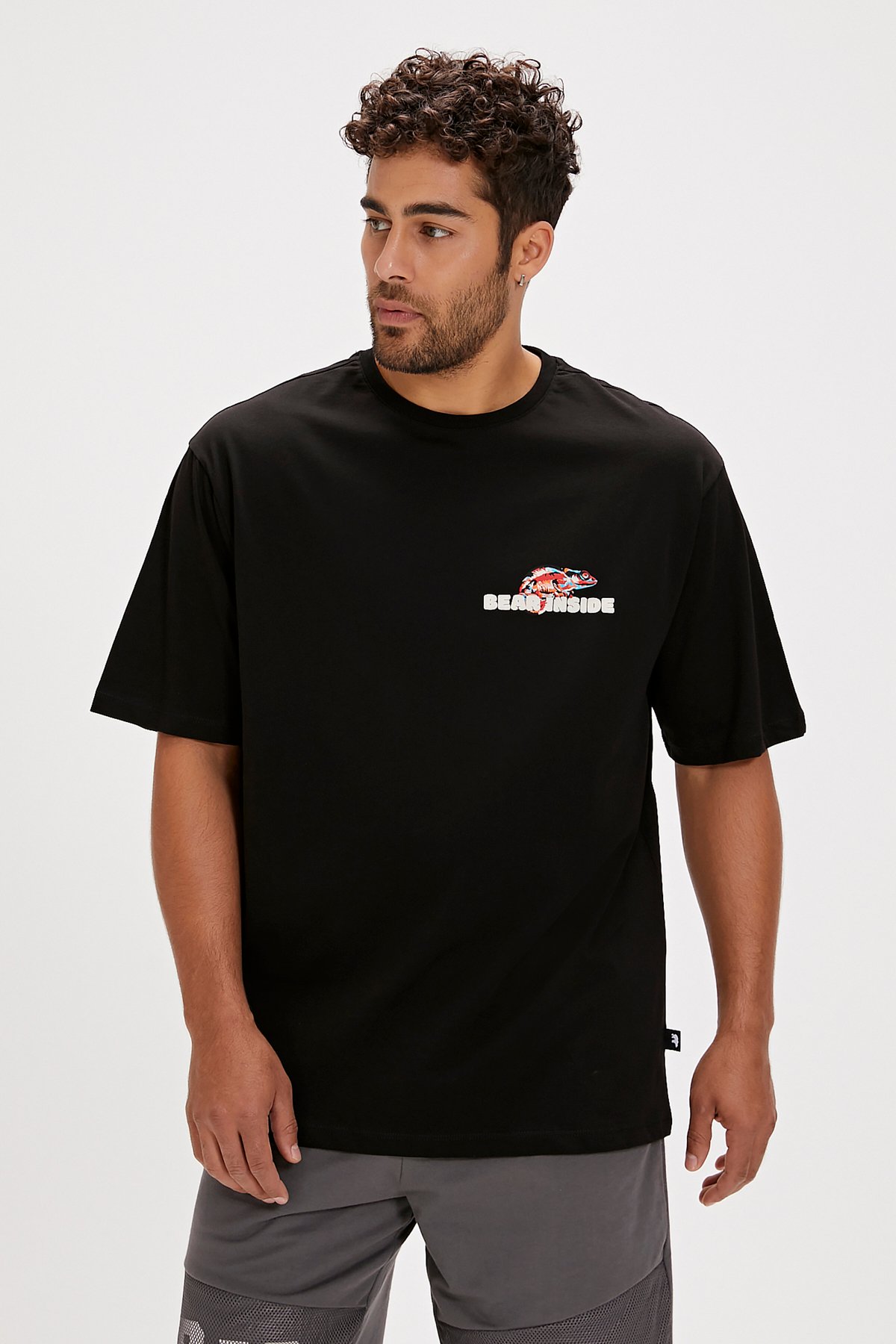 Chamelon Night Men's Oversize T-Shirt