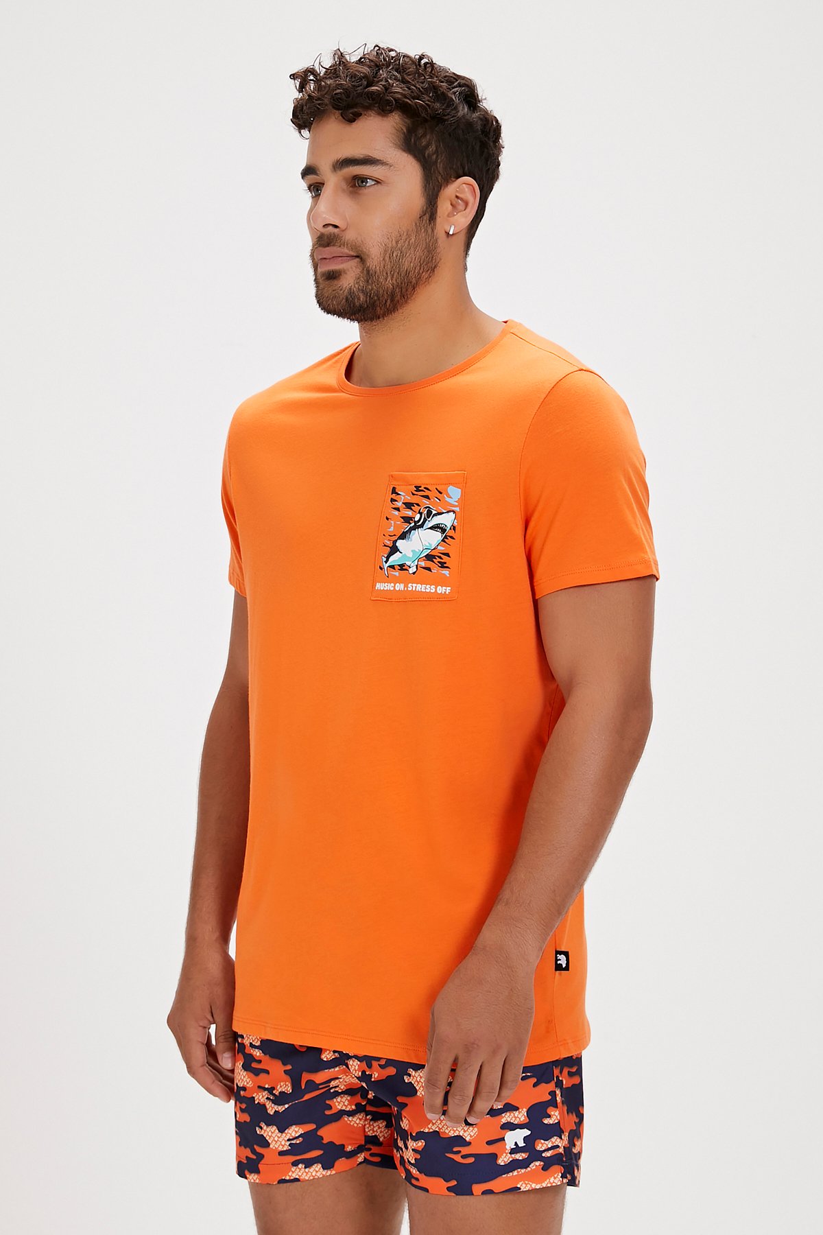 Francis Turuncu Baskılı Erkek Tişört