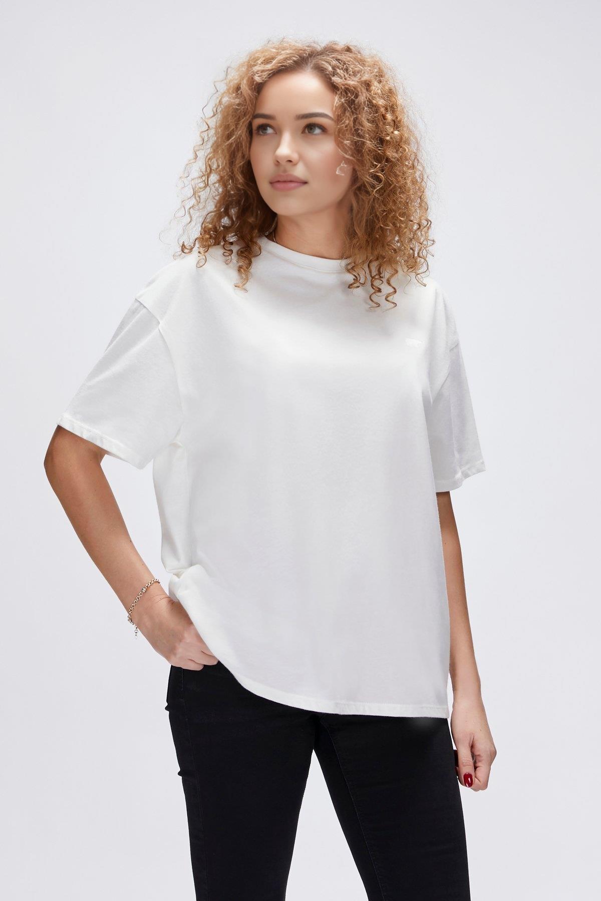 Gina Beyaz Kadın Tişört