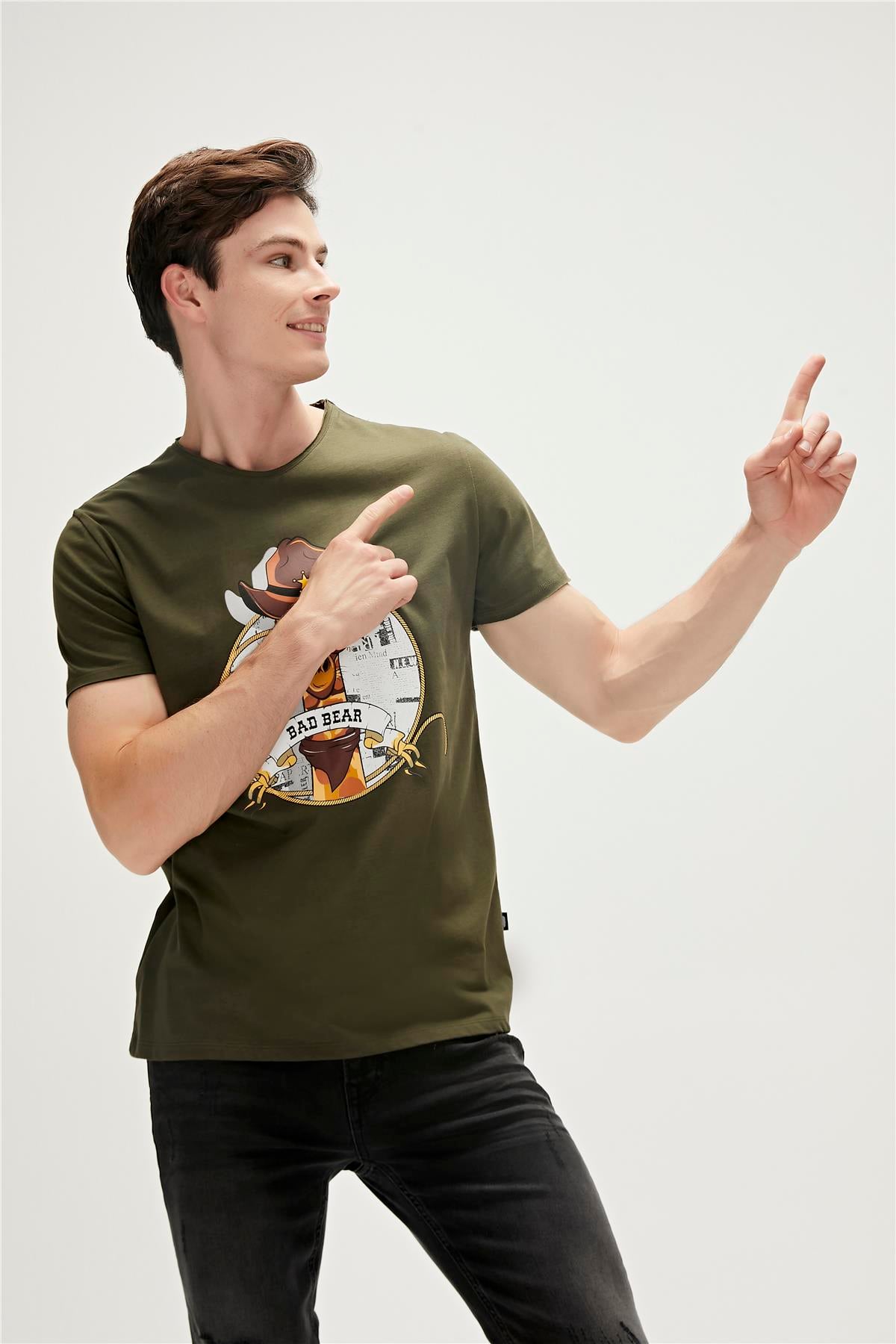 Giraffe T-Shirt Haki Yeşil Baskılı Erkek Tişört 