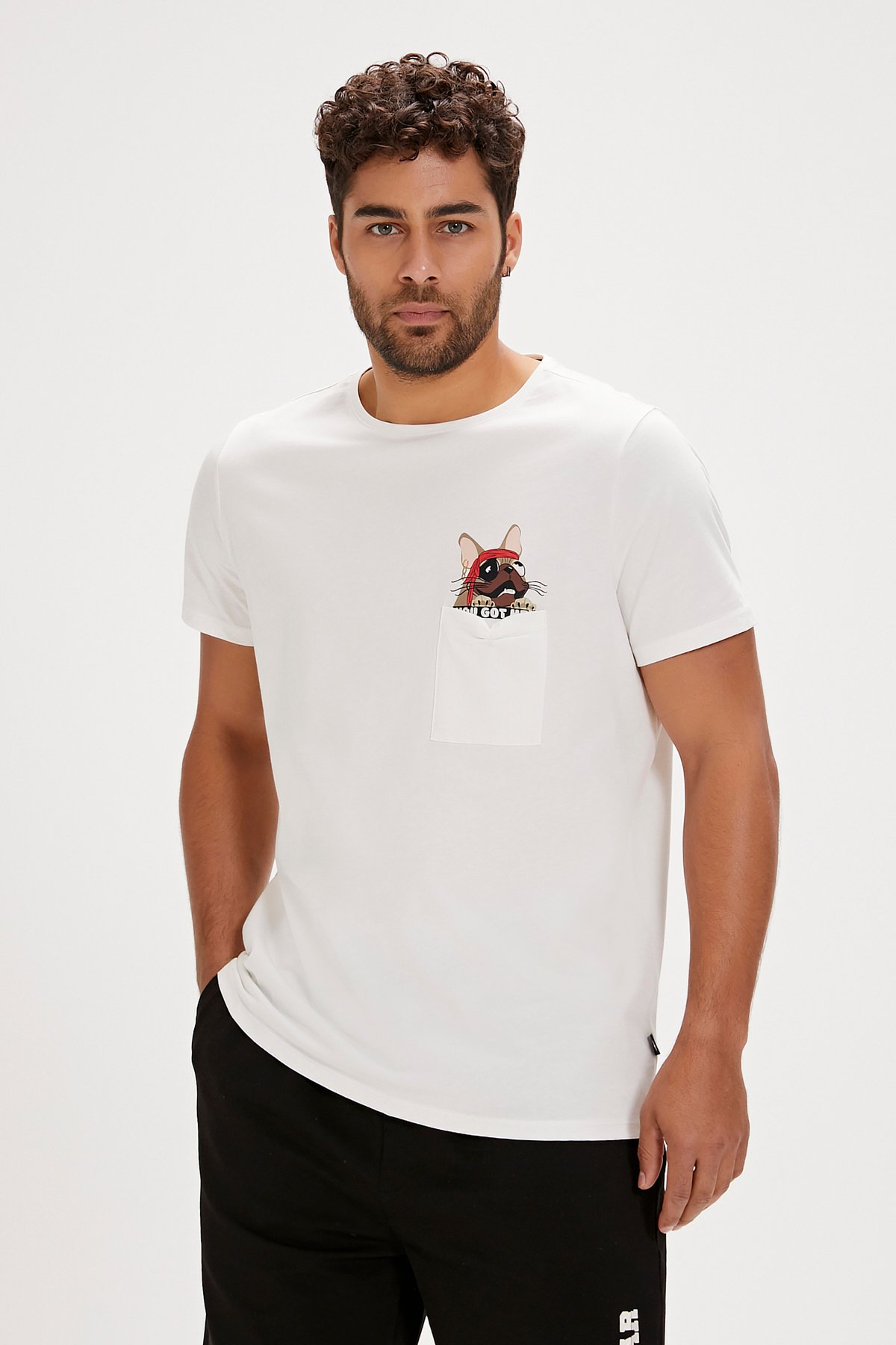 Gotcha Beyaz Baskılı Erkek Tişört