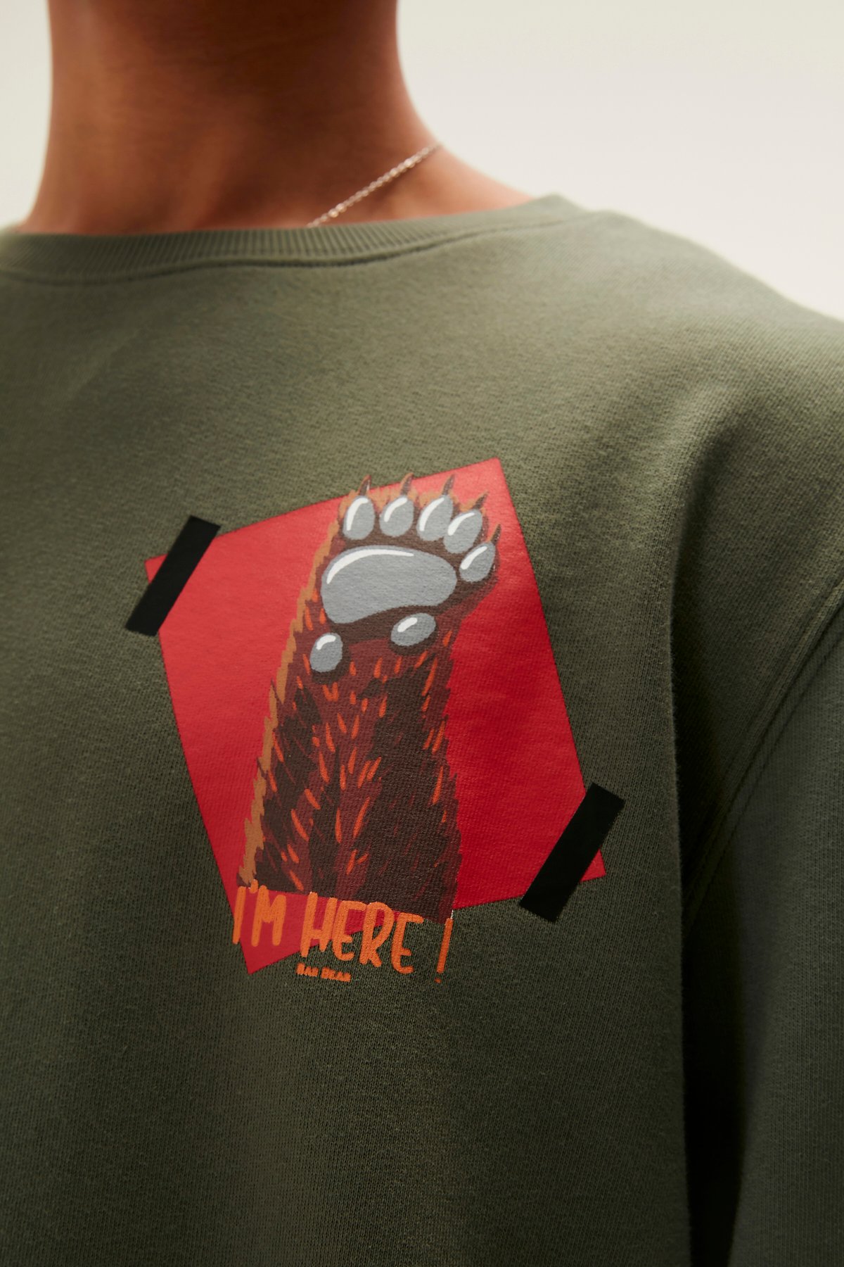 HERE CREWNECK THYME