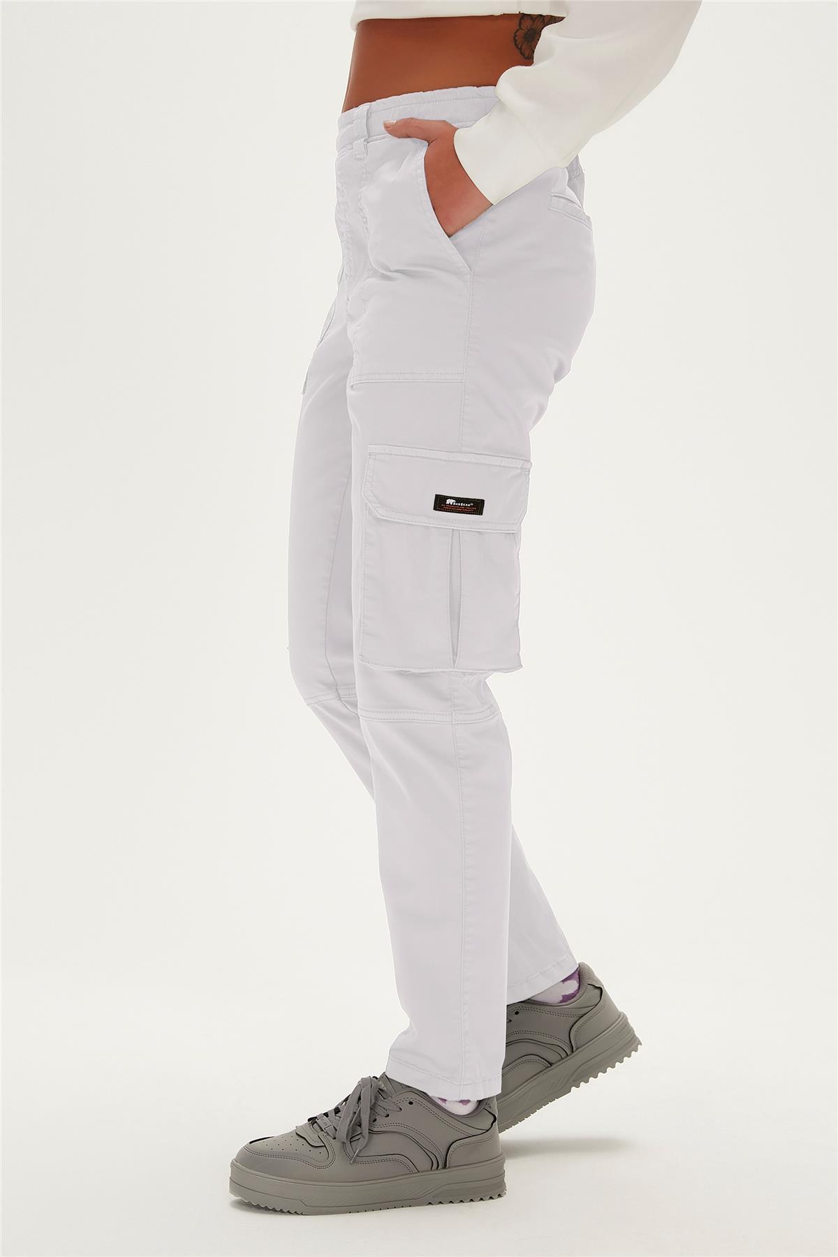 LARA CARGO PANTS CARGO PANTS OFF-WHITE BELİRTİLMEMİŞ KADIN PANTS LARA CARGO PANTSLARA CARGO PANTS