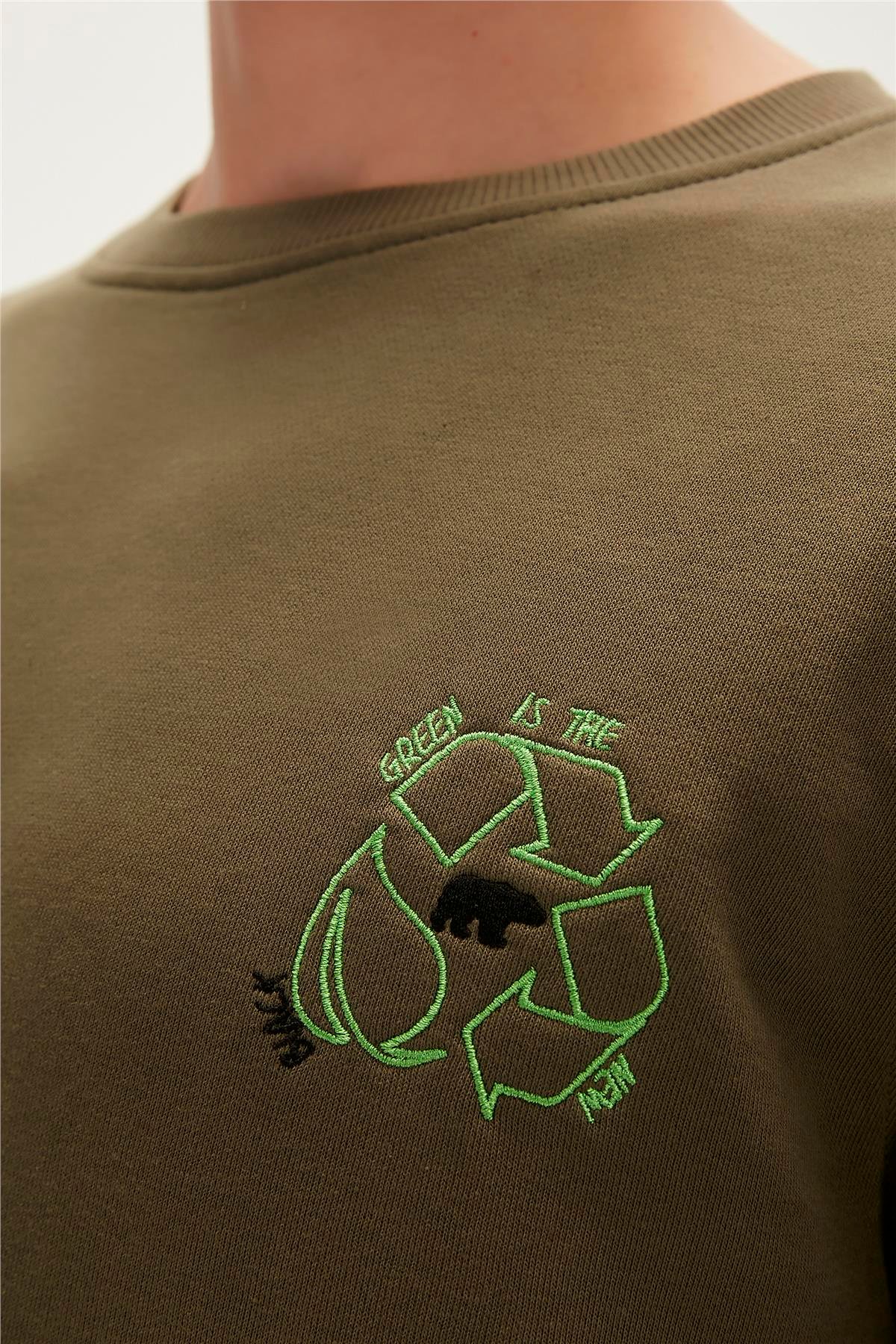 RE-BLACK CREWNECK HAKİ