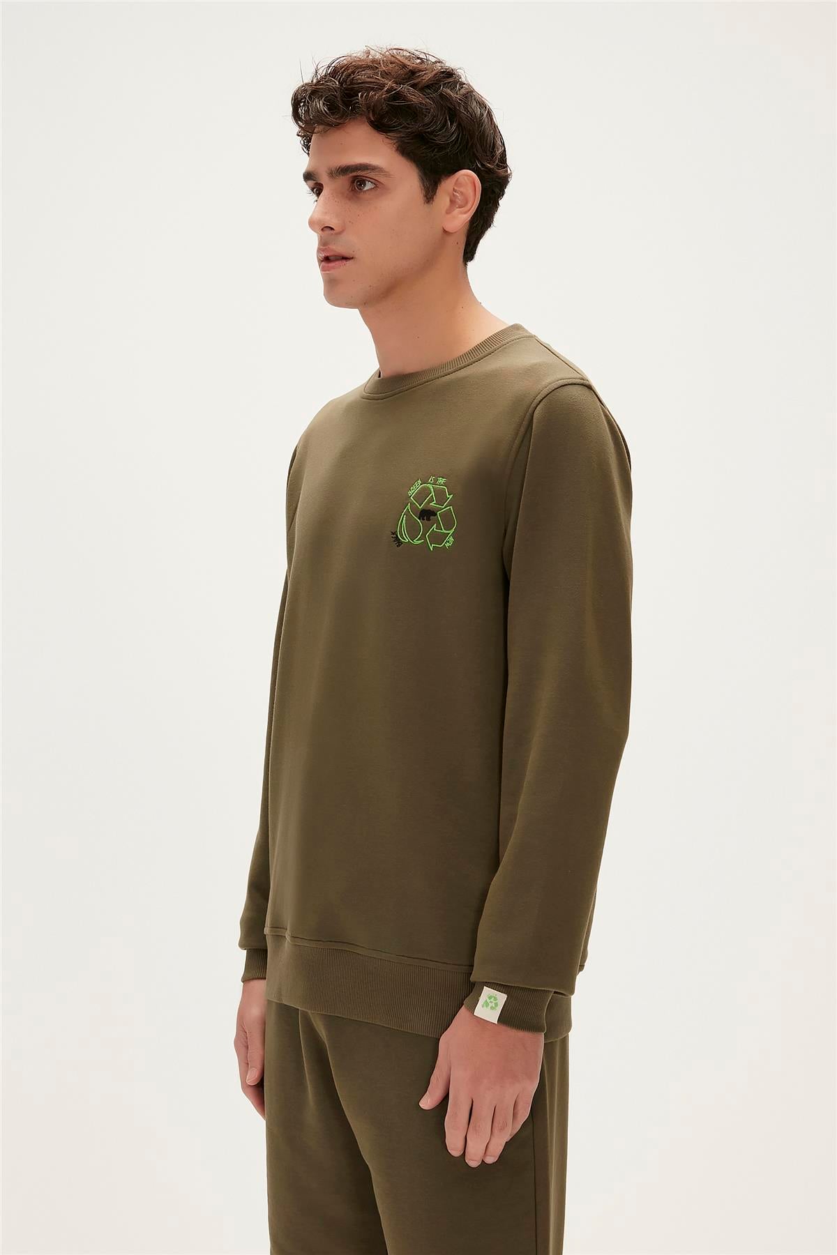 RE-BLACK CREWNECK HAKİ