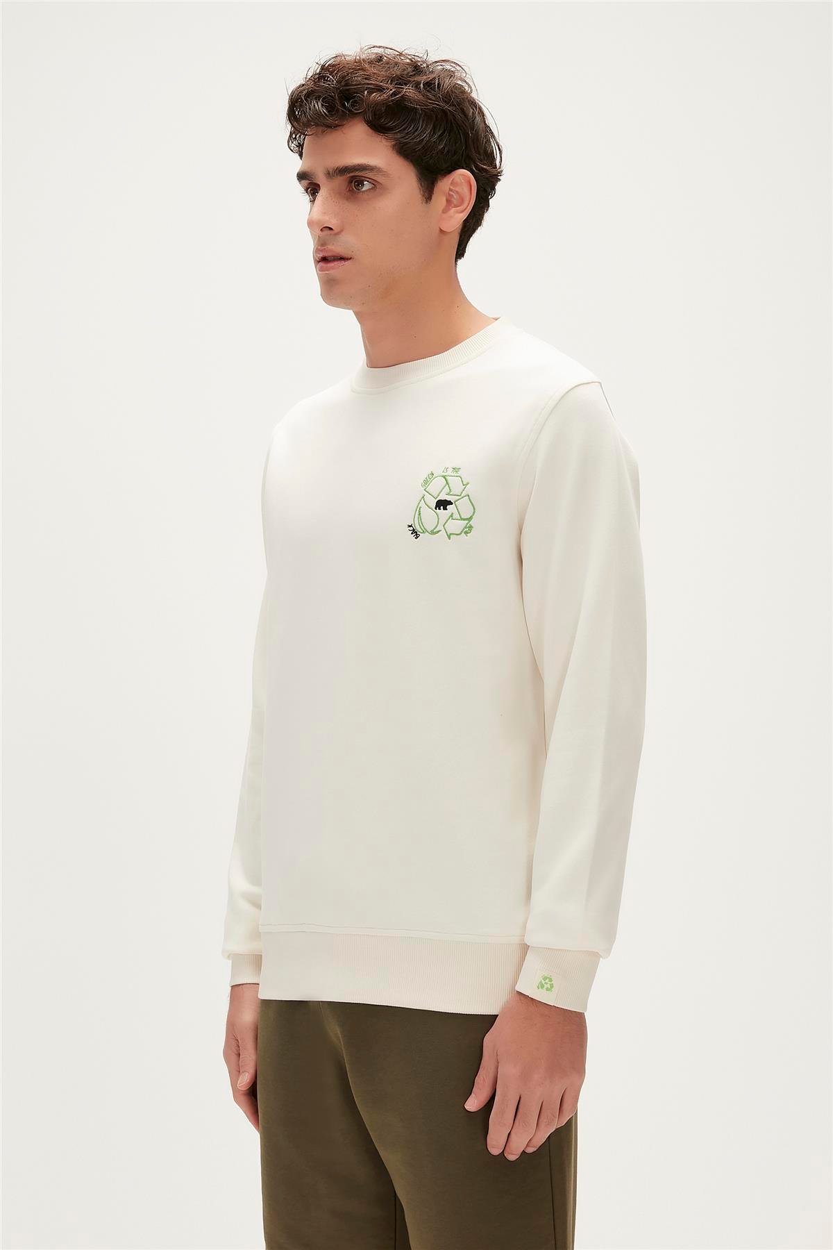 RE-BLACK CREWNECK ŞEKER BEYAZI