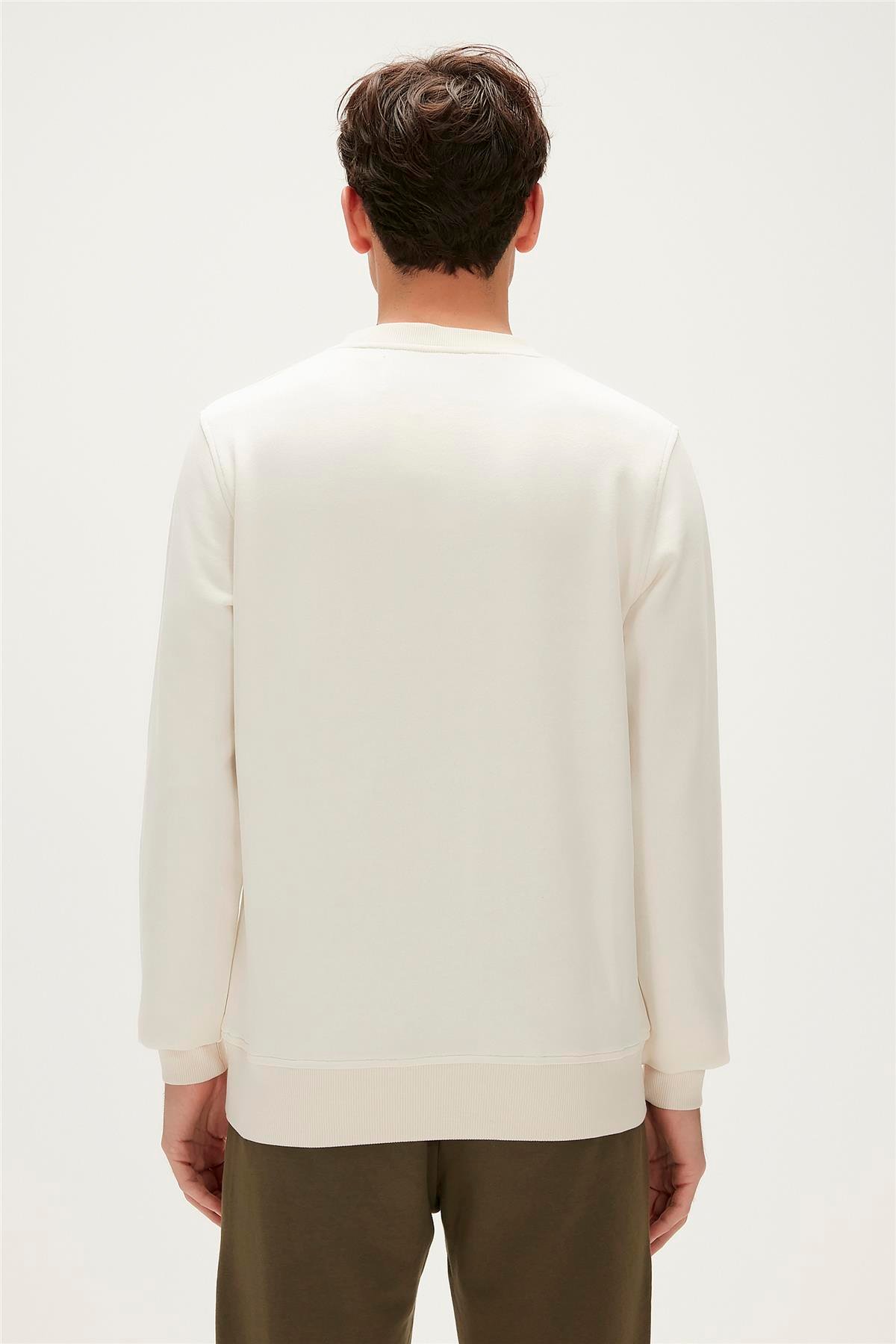 RE-FINGER CREWNECK ŞEKER BEYAZI