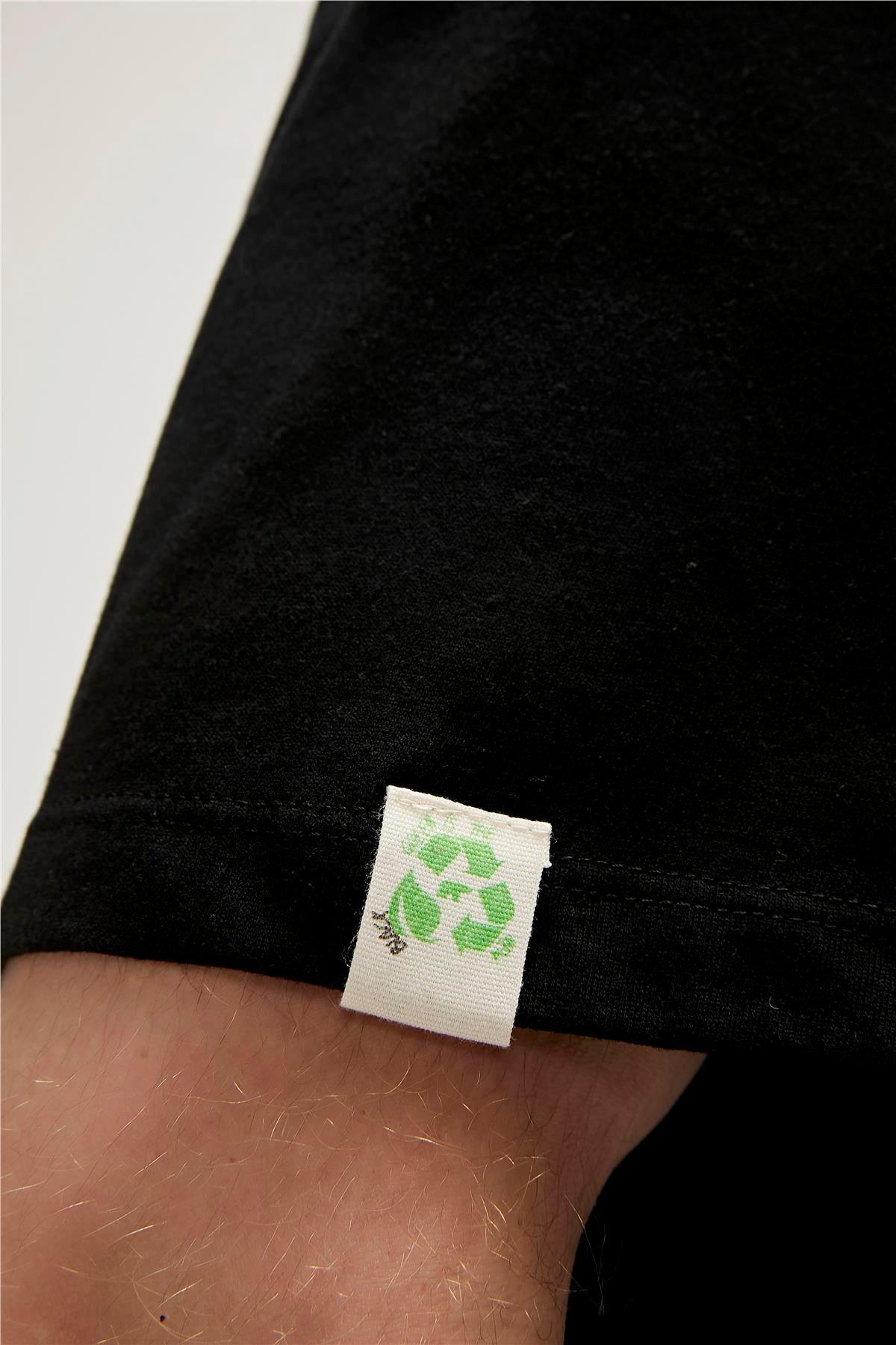 Re-Finger Recycle Black Men's T-Shirt