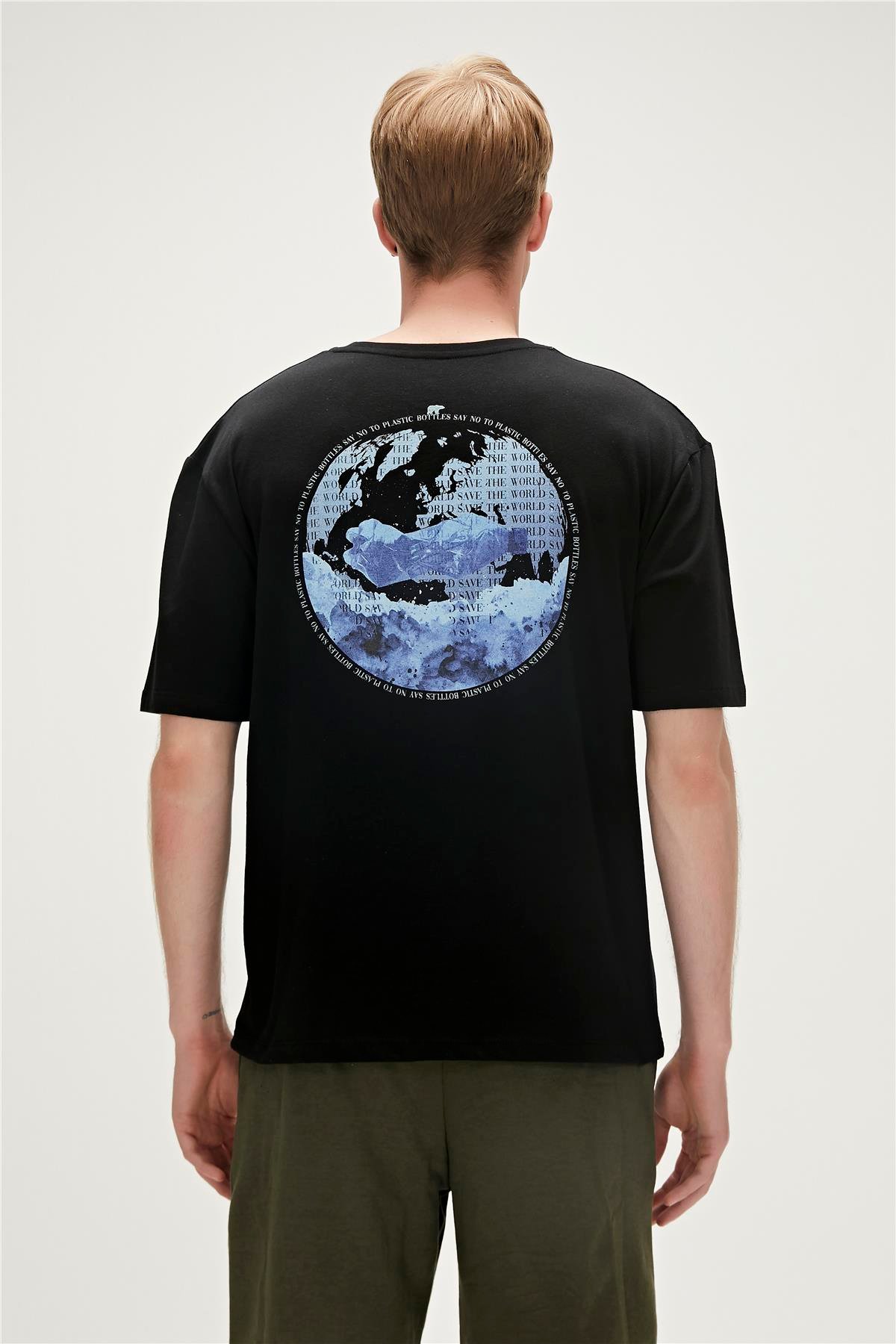 Re-World Recycle Siyah T-Shirt Baskılı Erkek Tişört