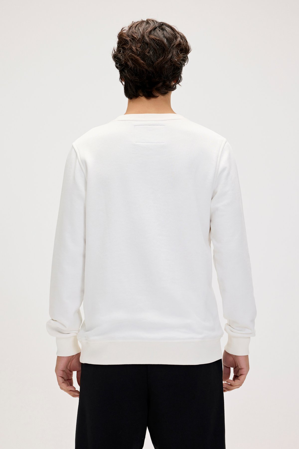 RUNWAY CREWNECK PRINTED CREWNECK OFF-WHITE  ERKEK SWEATSHIRT RUNWAY CREWNECKRUNWAY CREWNECK