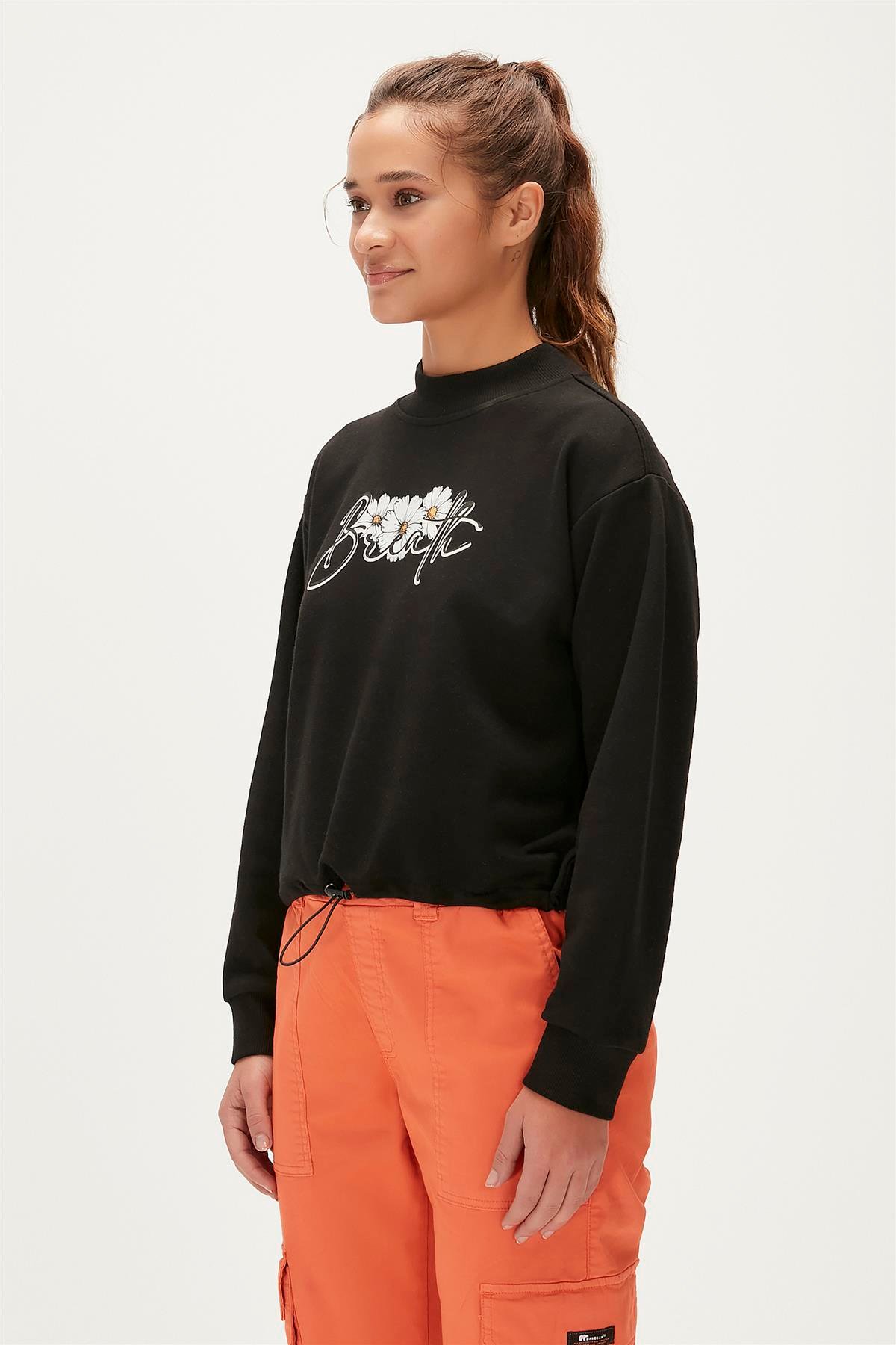SARA CREWNECK SİYAH
