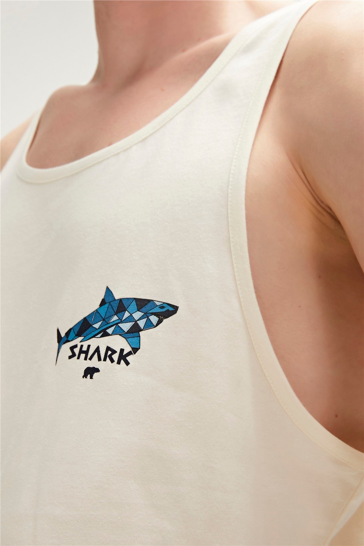 SHARK TANK-TOP BEYAZ