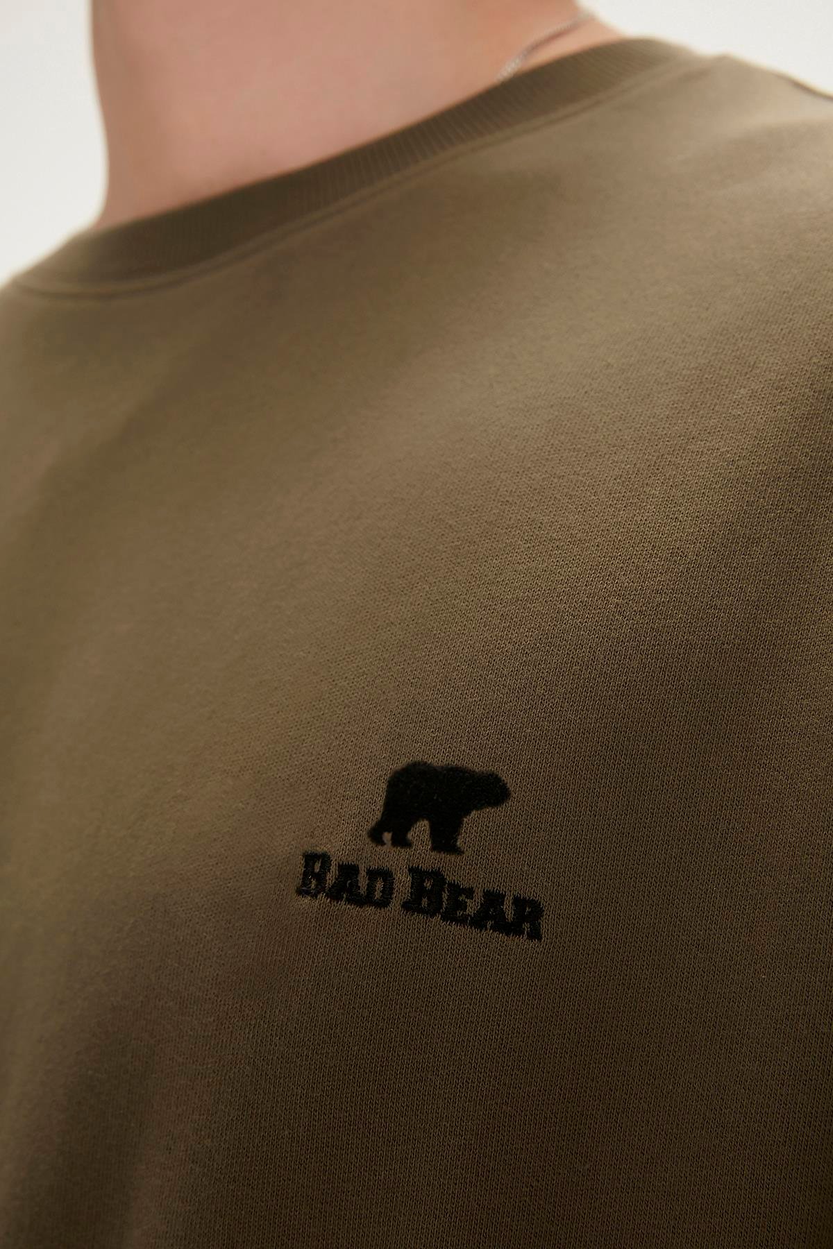 TAG CREWNECK HAKİ