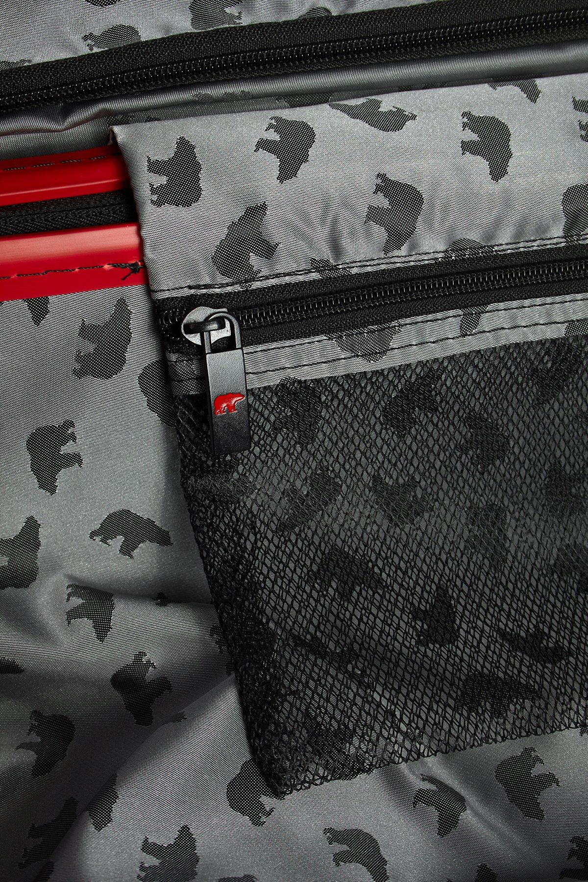 WAGON SUITCASE CRIMSONRED