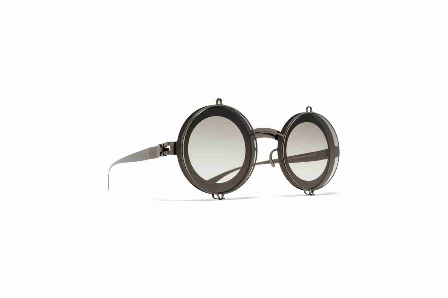 MYKITAMYKITA FEDOR SILVER CHAMP 51 303 GMYKITA FEDOR SILVER CHAMP 51 303 Kadın Güneş GözlüğüMYKITA FEDOR SILVER CHAMP 51 303 Kadın Güneş Gözlüğü