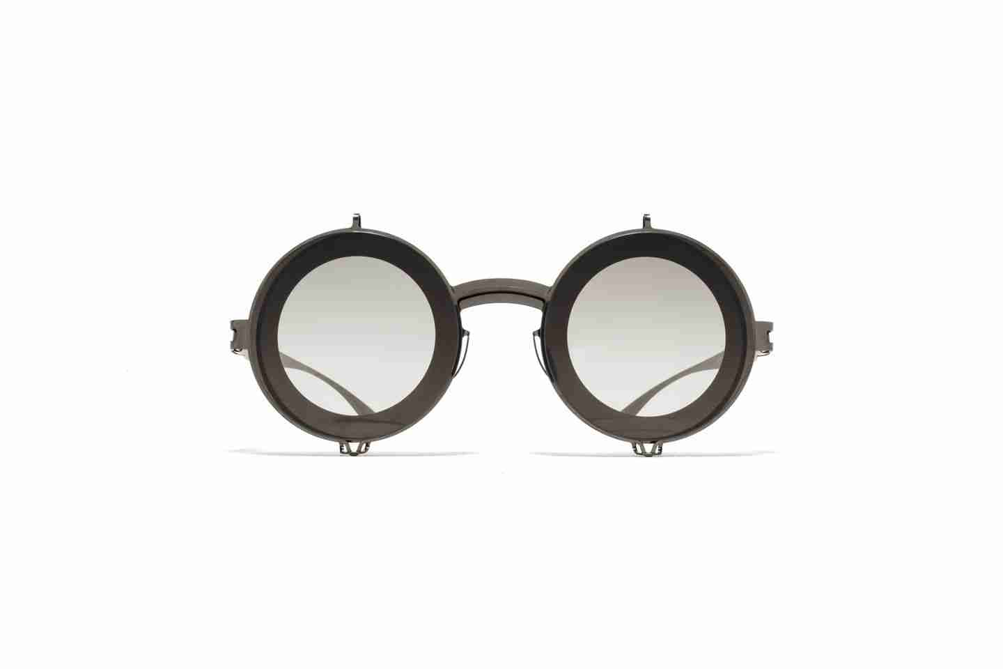 MYKITAMYKITA FEDOR SILVER CHAMP 51 303 GMYKITA FEDOR SILVER CHAMP 51 303 Kadın Güneş GözlüğüMYKITA FEDOR SILVER CHAMP 51 303 Kadın Güneş Gözlüğü